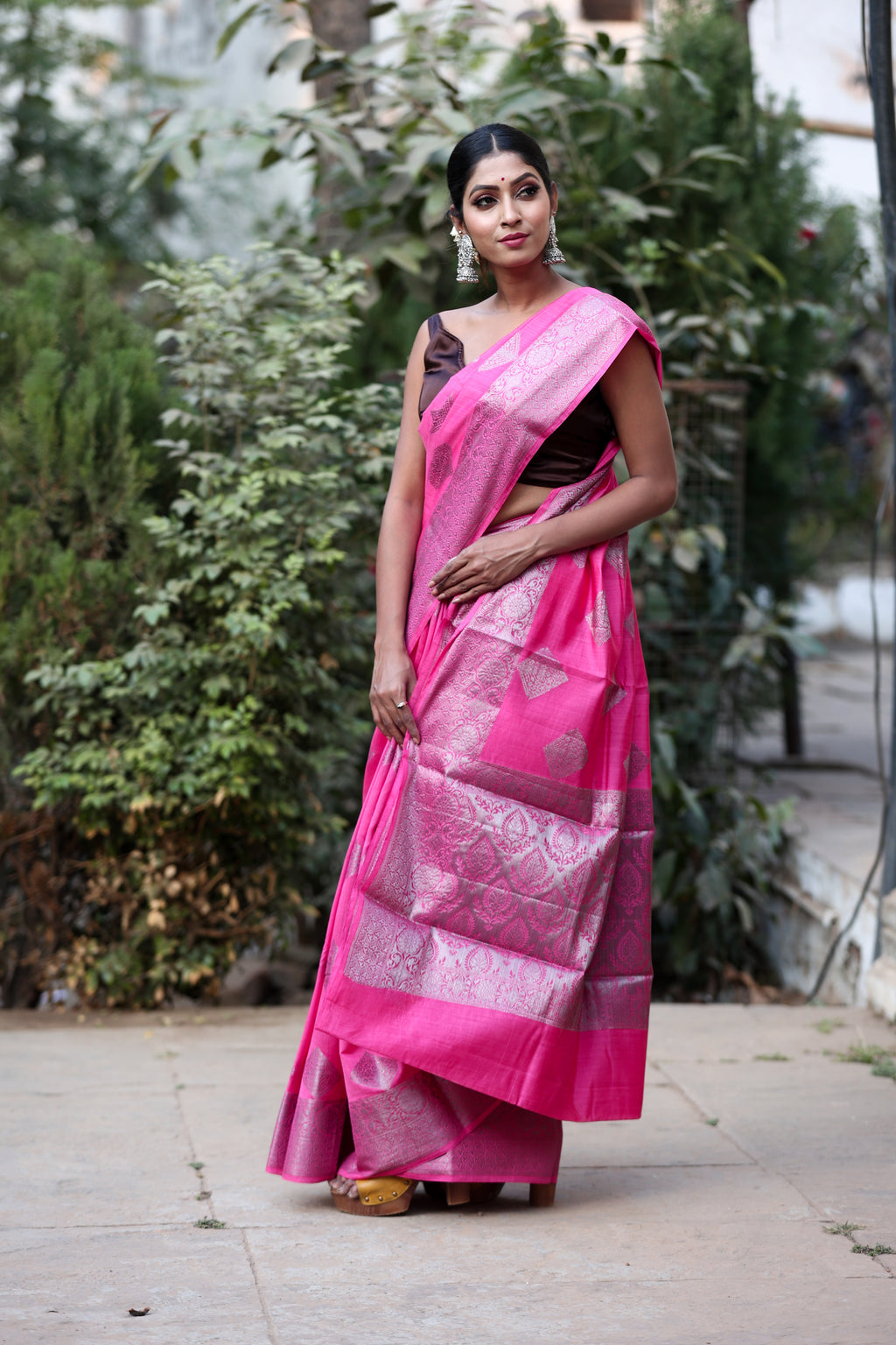 Strawberry Pink Chinia Silk Handwoven Banaras Saree