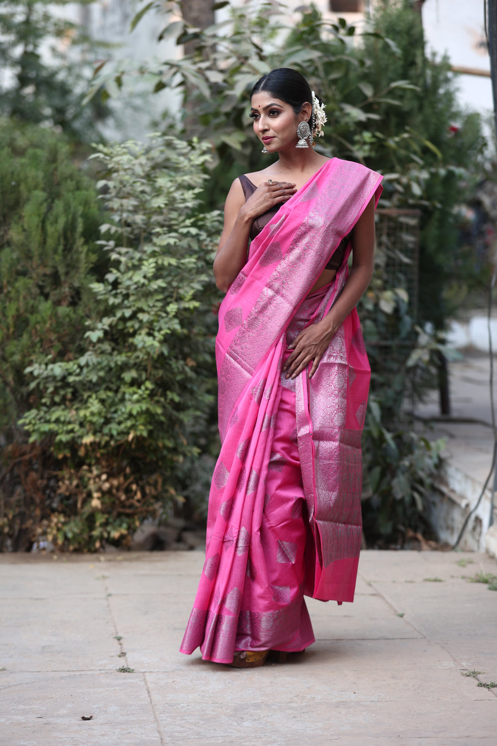 Strawberry Pink Chinia Silk Handwoven Banaras Saree