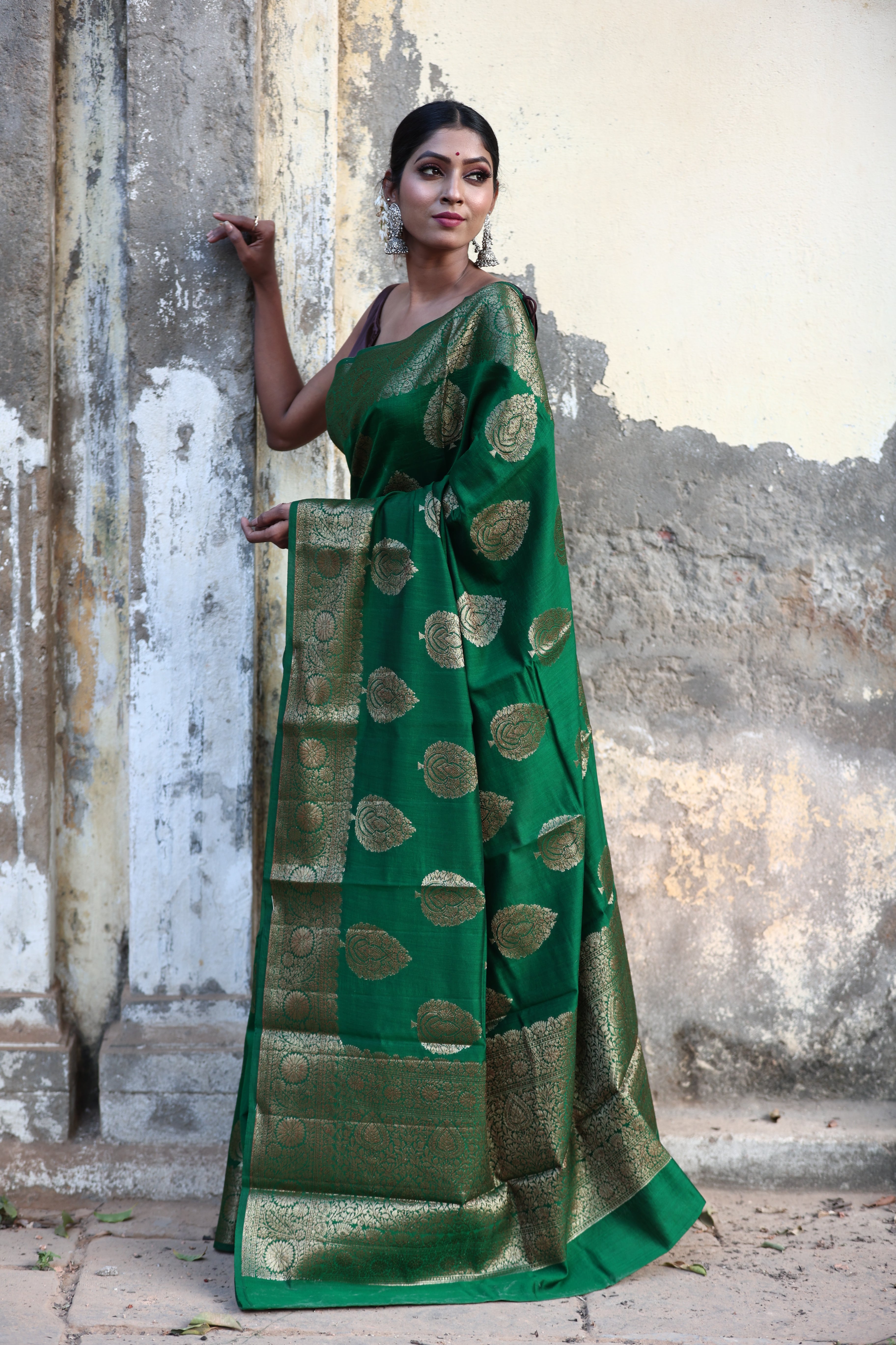 Green Chinia Silk  Handwoven Banaras Saree