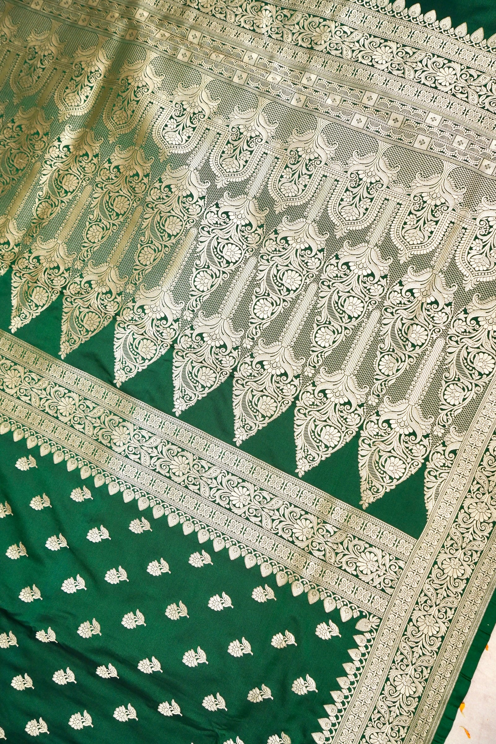 BOTTLE GREEN BANARASI MASHRU KATAN SILK SAREE