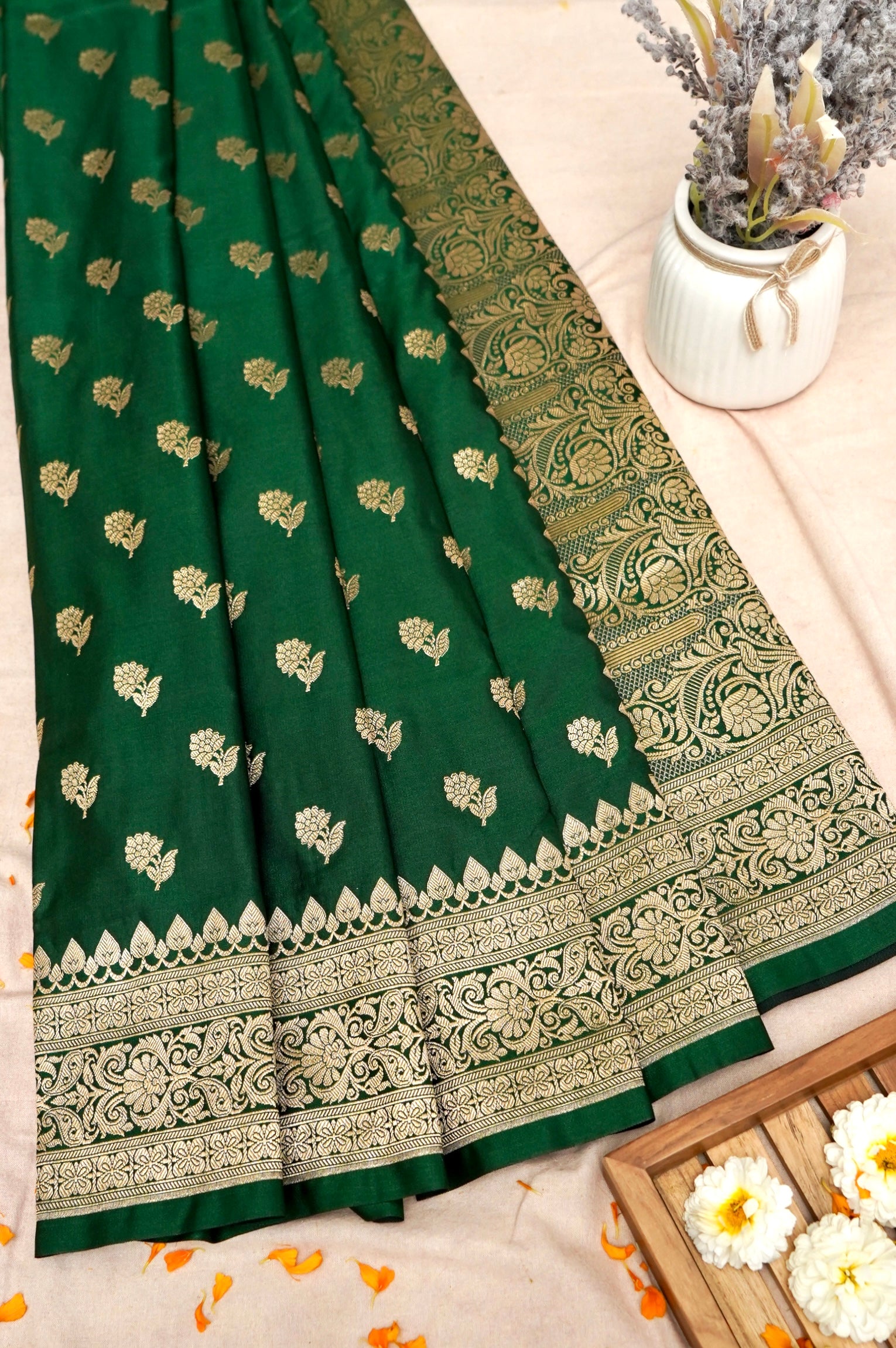 BOTTLE GREEN BANARASI MASHRU KATAN SILK SAREE