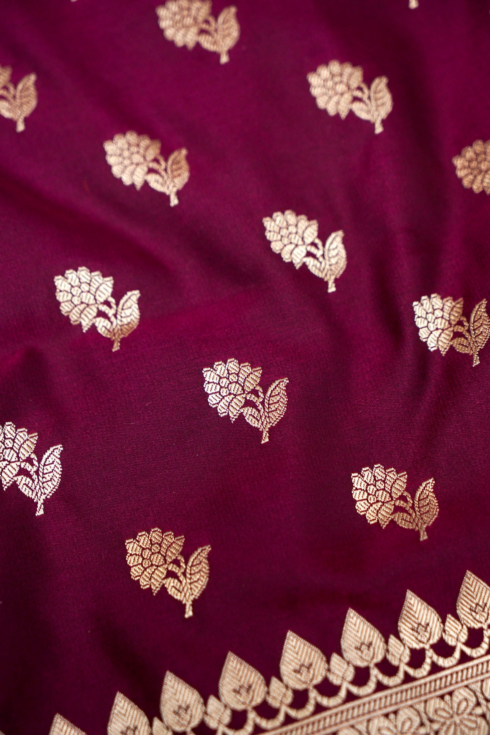 WINE BERRY BANARASI MASHRU KATAN SILK SAREE