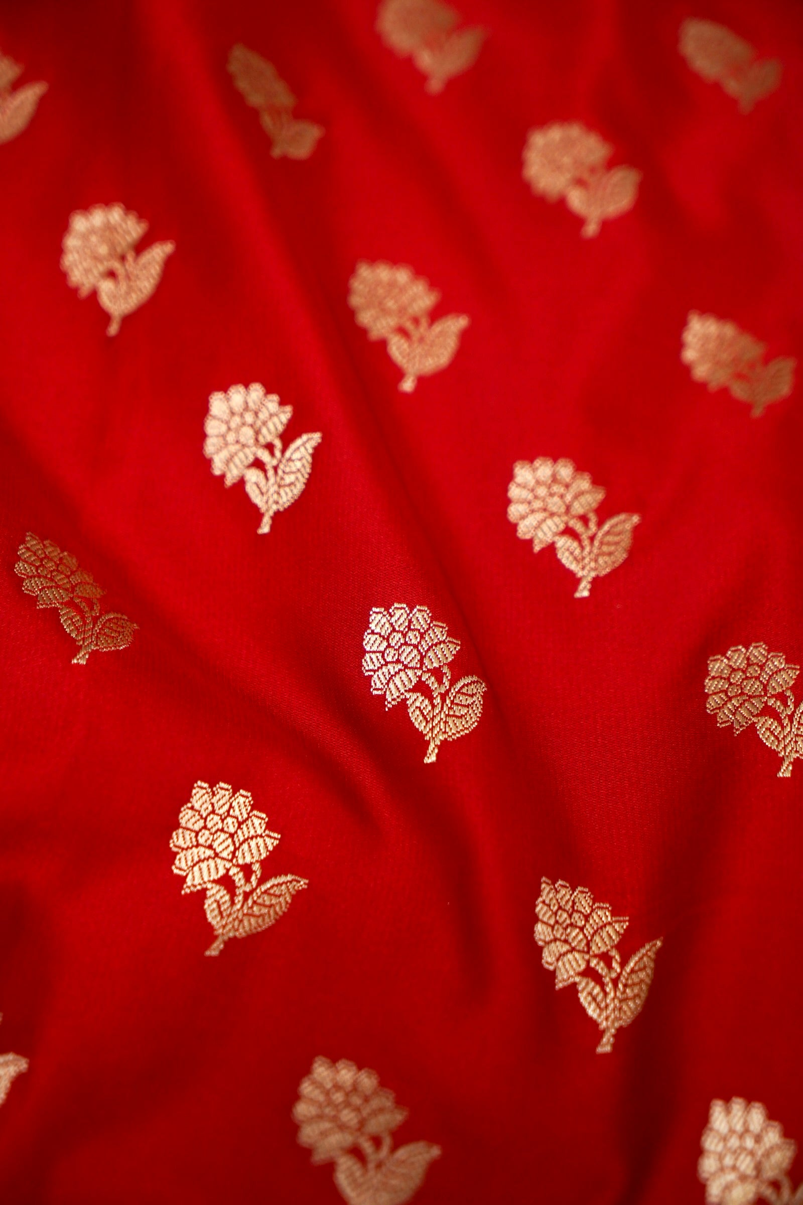 SCARLET RED BANARASI MASHRU KATAN SILK SAREE