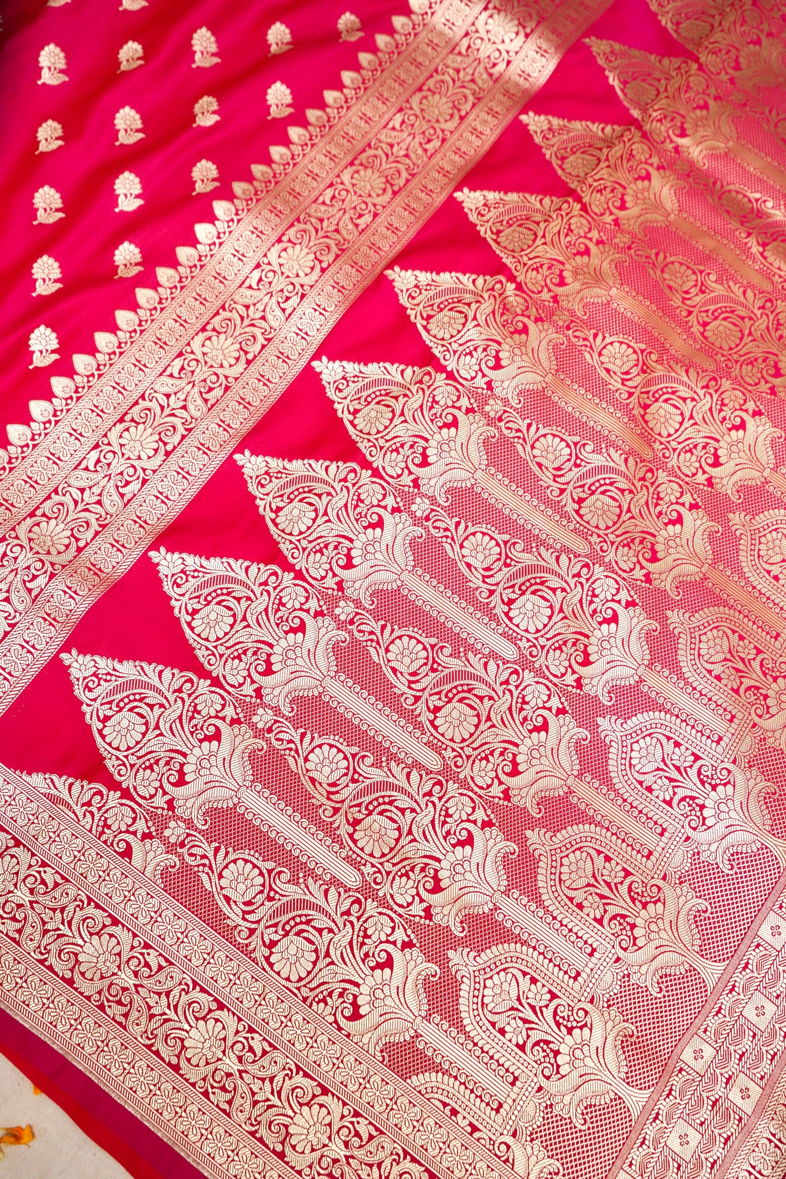 RASPBERRY RED BANARASI MASHRU KATAN SILK SAREE