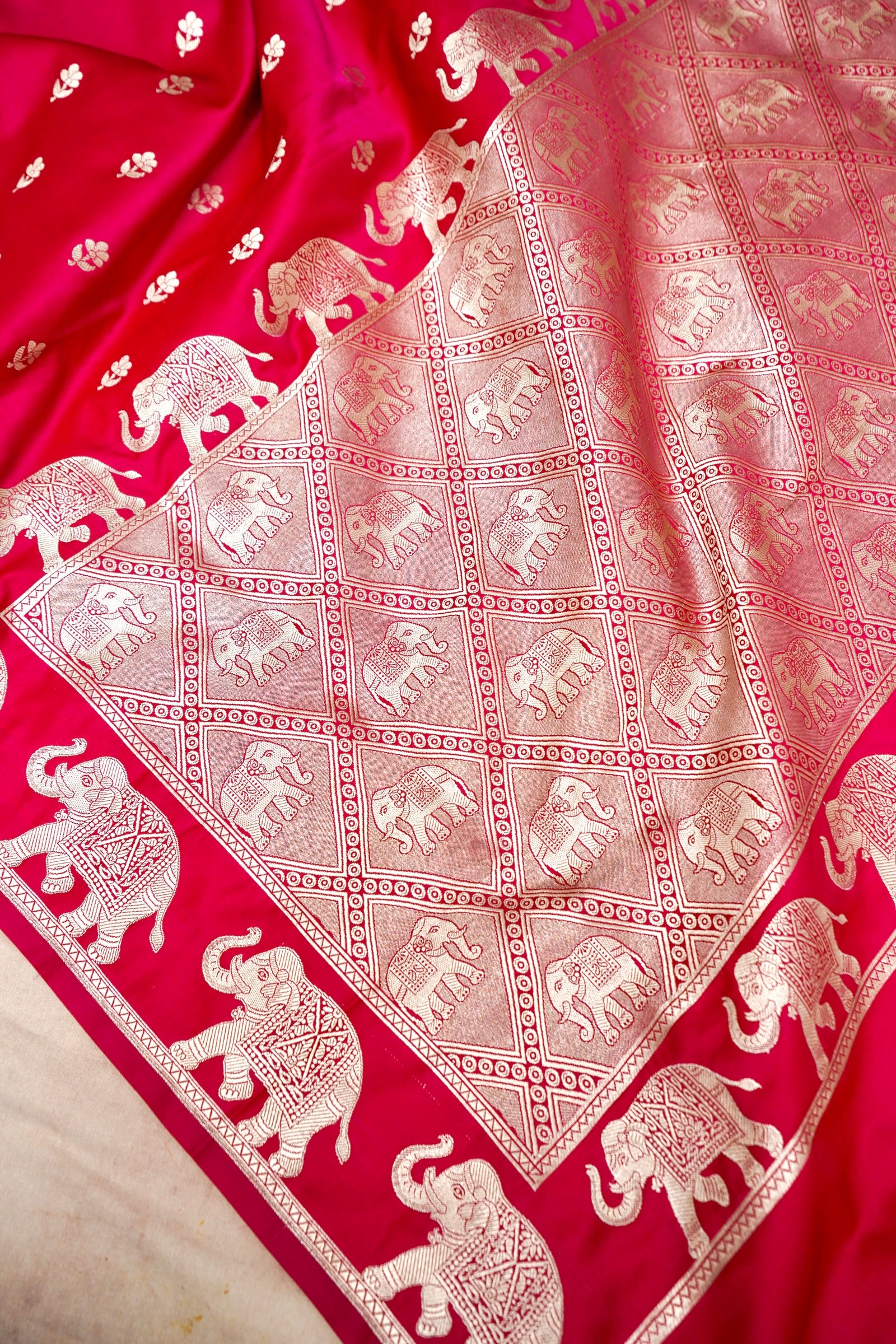 RANI PINK BANARASI MASHRU KATAN SILK SAREE (ELEPHANT BORDER)