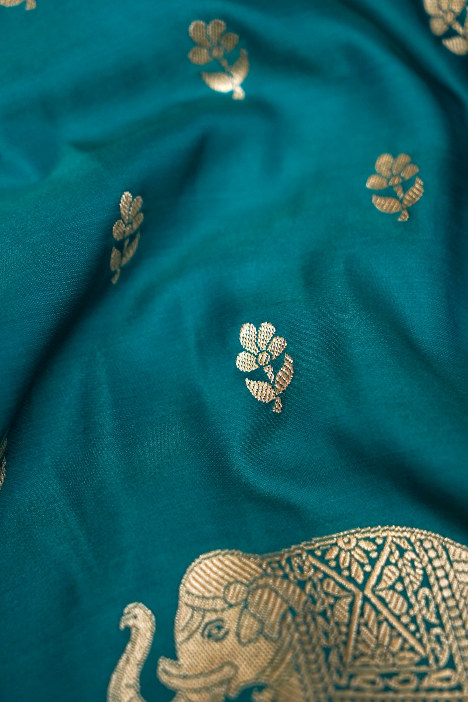 TEAL GREEN BANARASI MASHRU KATAN SILK SAREE (ELEPHANT BORDER)