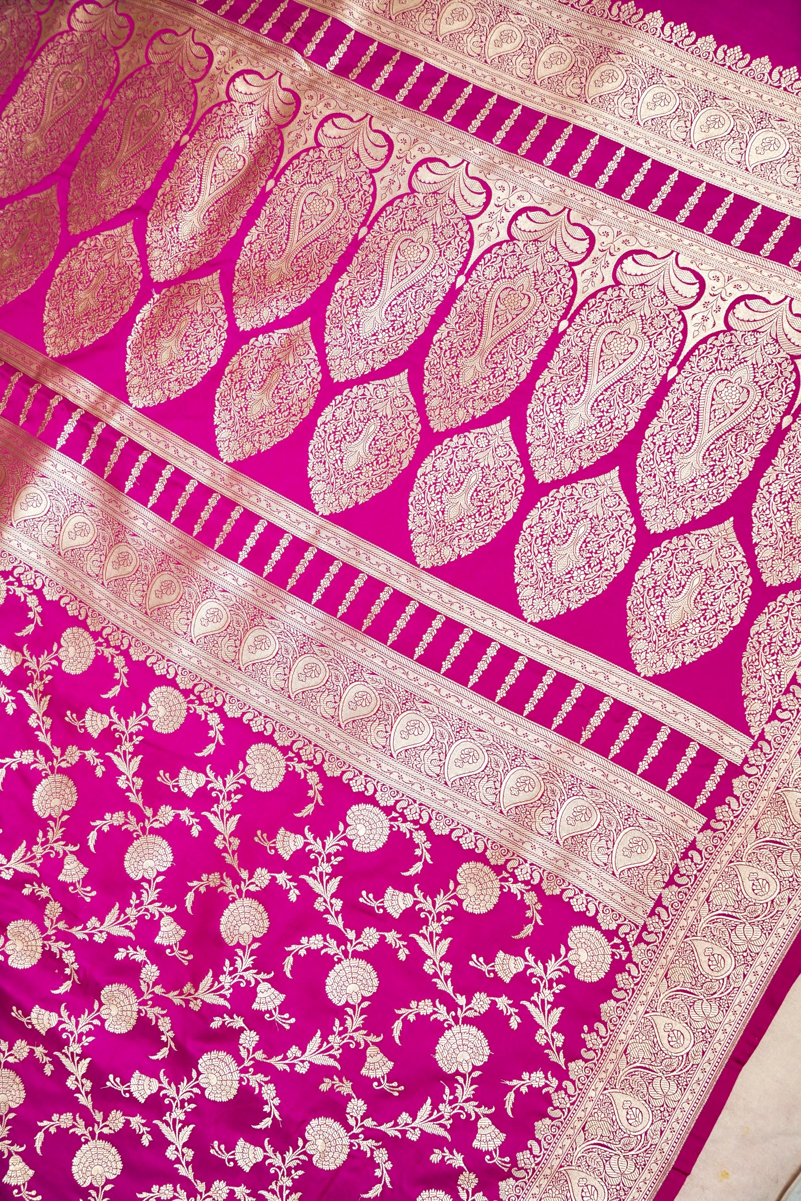 ROYAL FUCHSIA PINK BANARASI MASHRU KATAN SILK SAREE