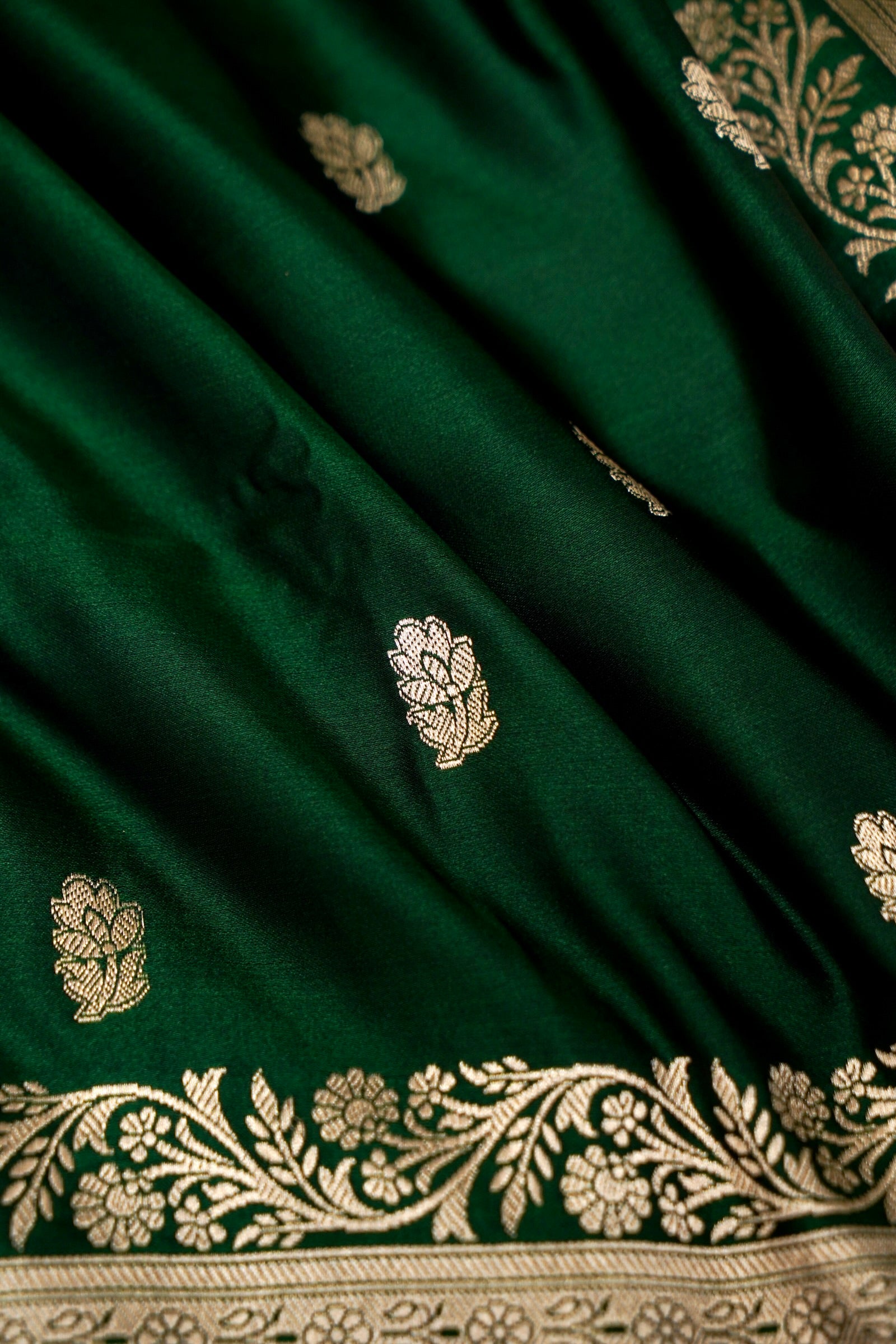 ROYAL EMERALD GREEN BANARASI MASHRU KATAN SILK SAREE