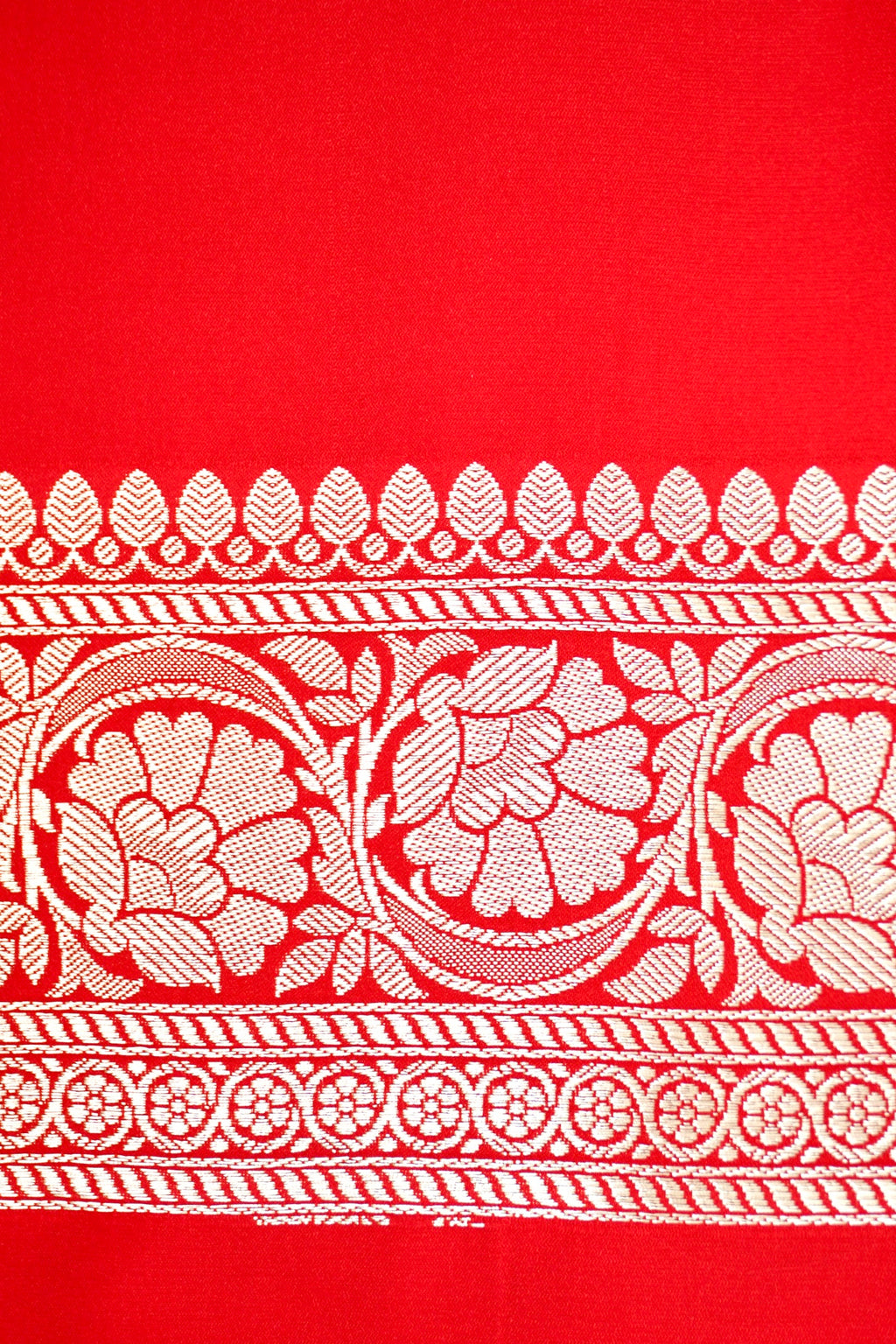 CLASSIC RED BANARASI MASHRU KATAN SILK SAREE