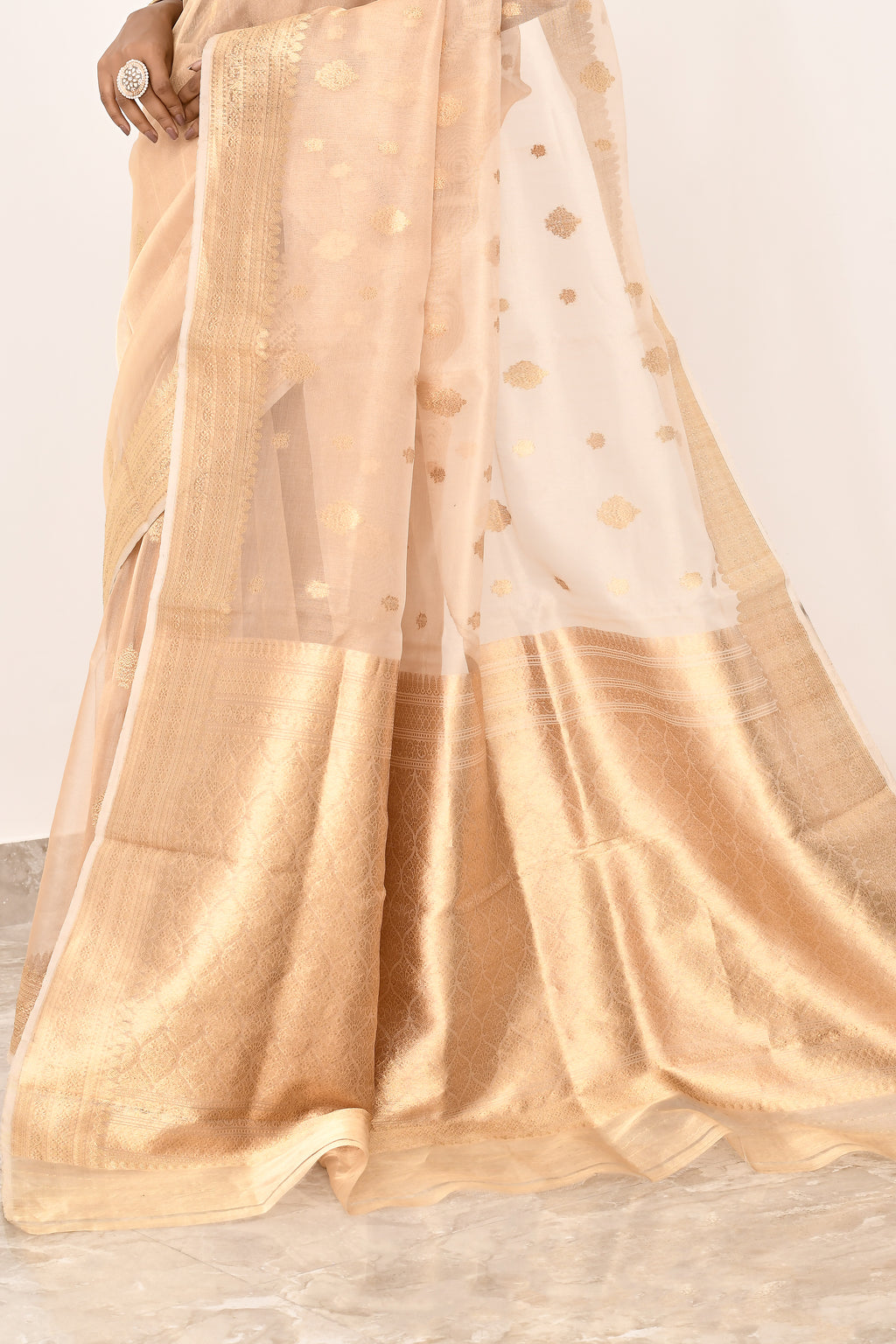 Pure Tissue Silk Handwoven Banaras Saree