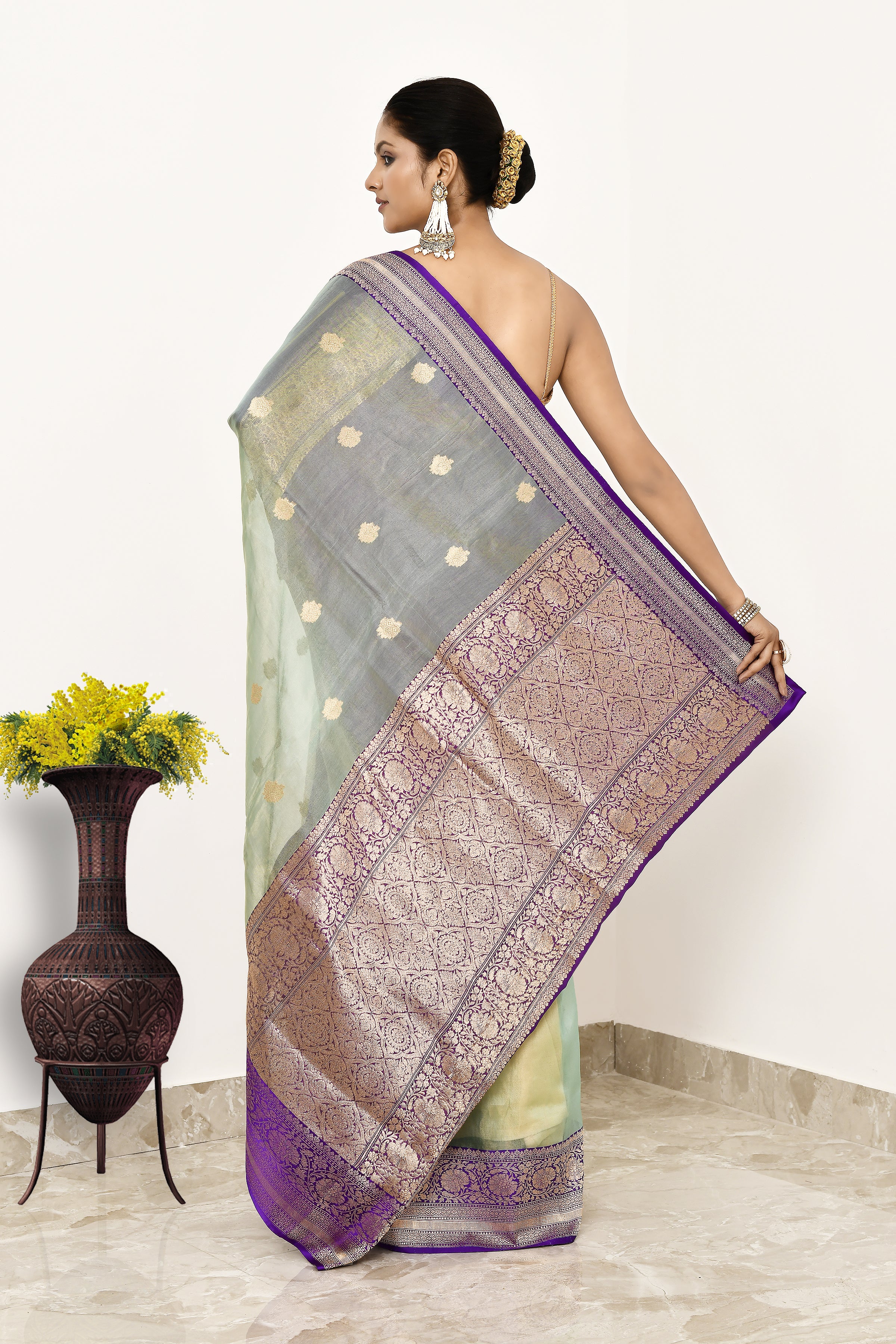 Pure Tissue Silk Handwoven Banaras Saree