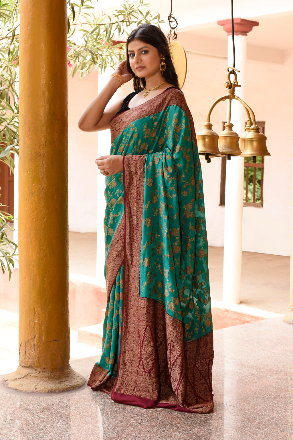 Teal Green Handwoven Banarasi Crepe Chiffon Silk Saree