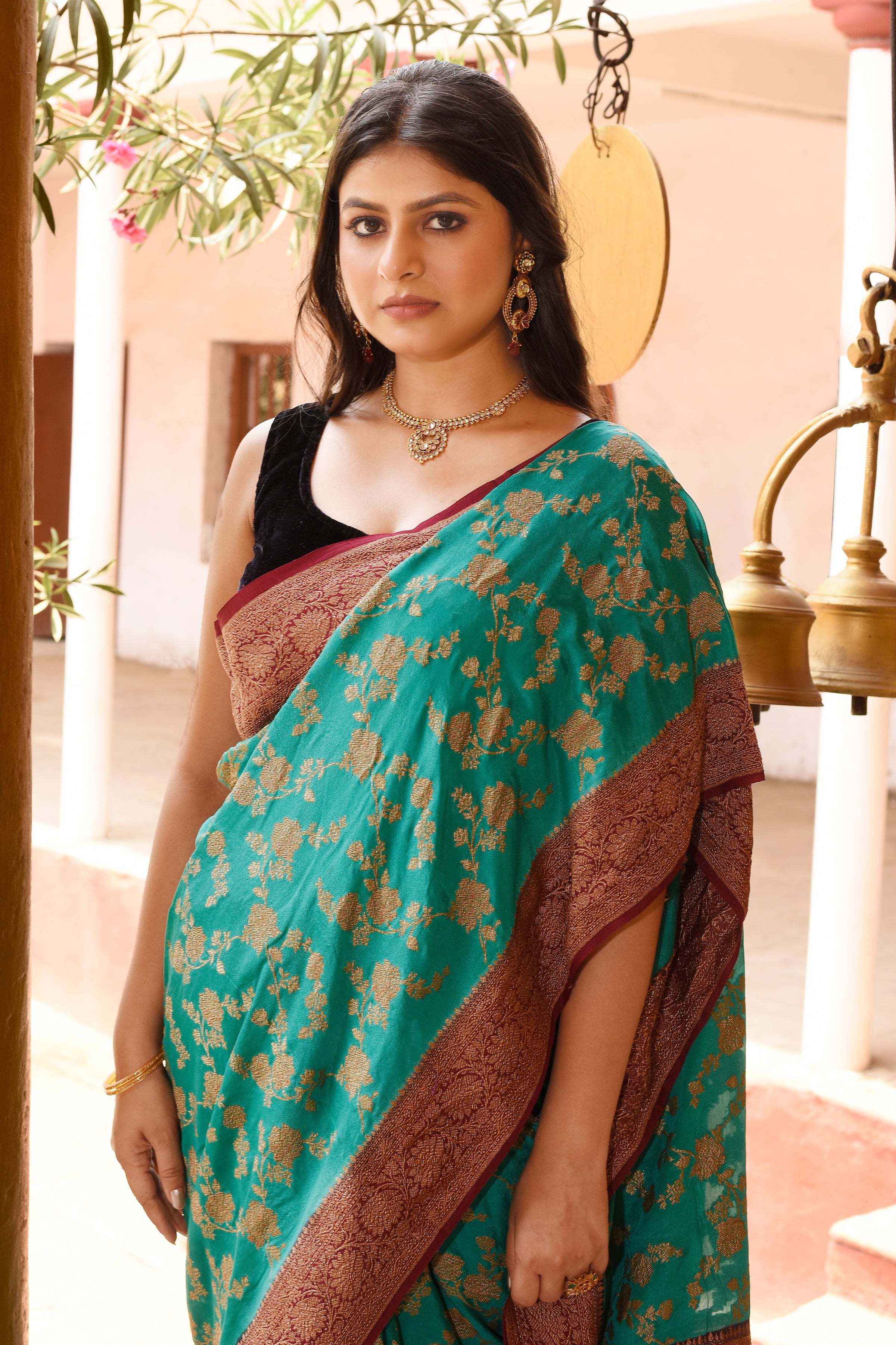 Teal Green Handwoven Banarasi Crepe Chiffon Silk Saree