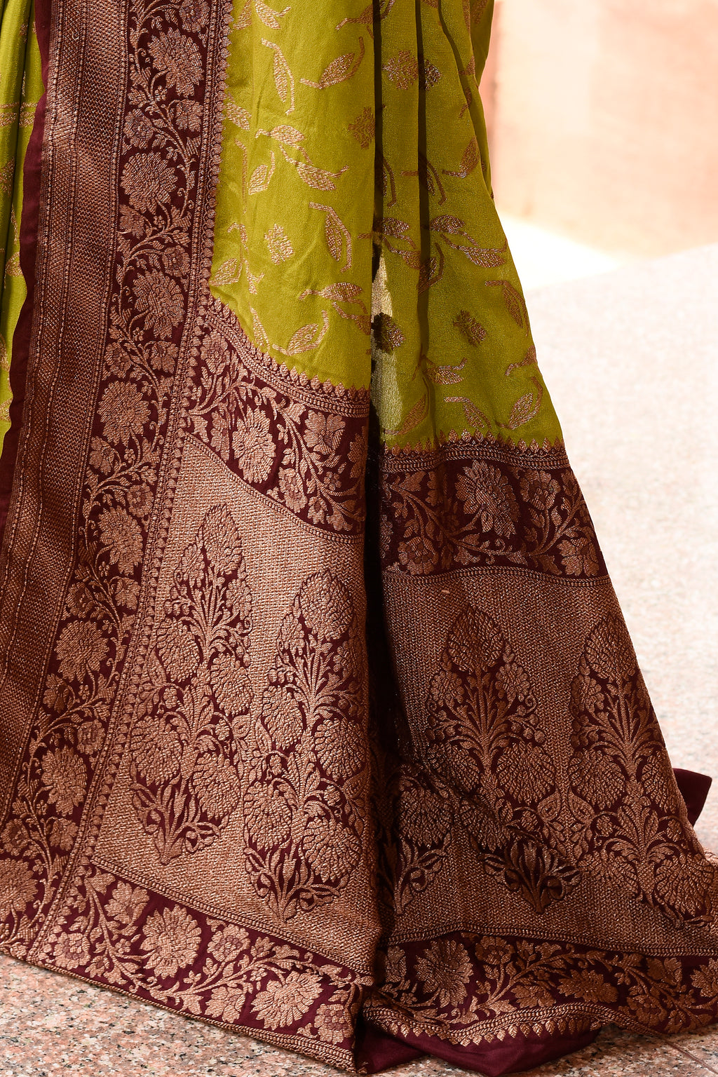 Olive Green Handwoven Banarasi Crepe Chiffon Silk Saree