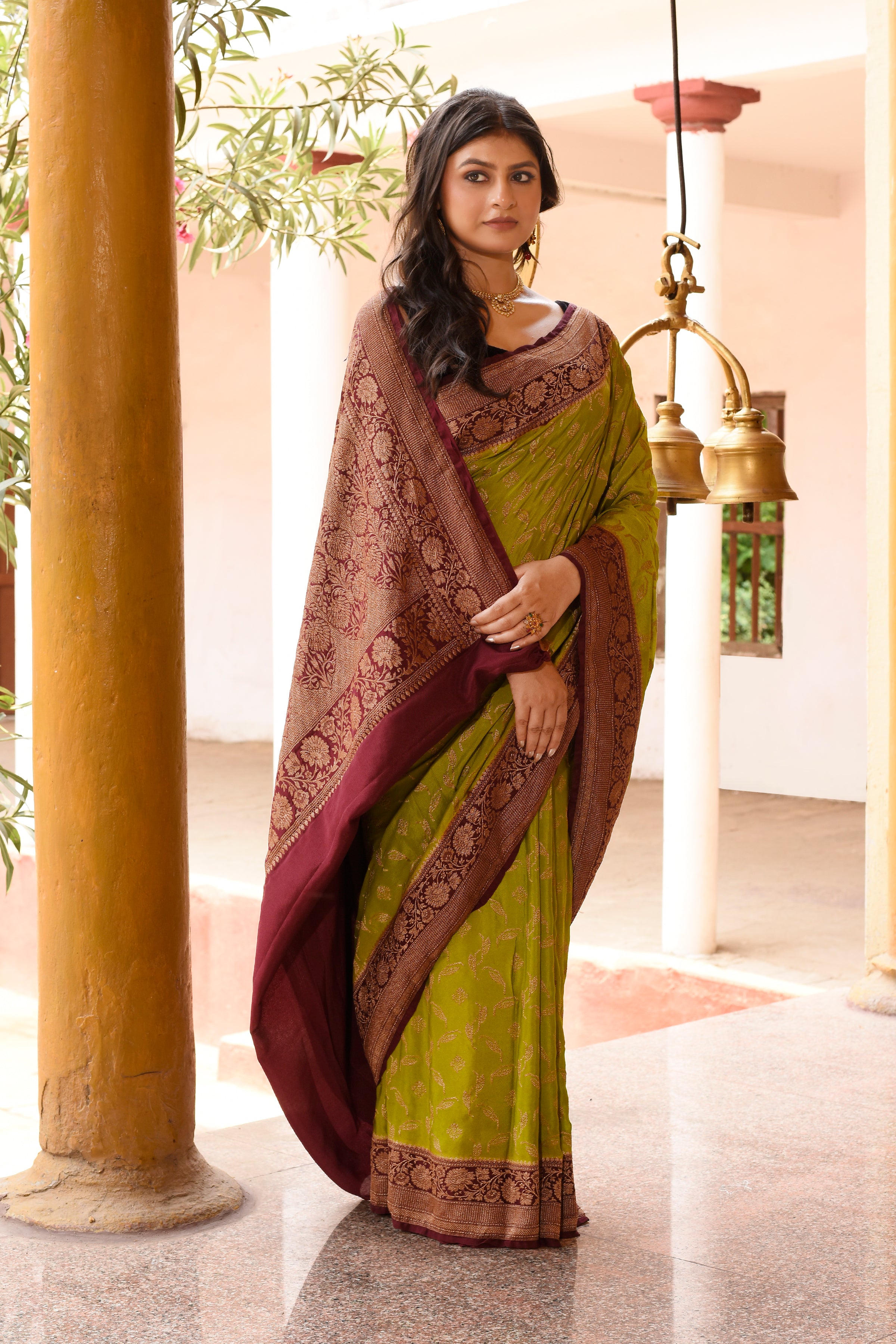 Olive Green Handwoven Banarasi Crepe Chiffon Silk Saree