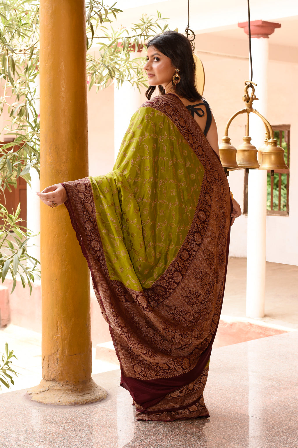 Olive Green Handwoven Banarasi Crepe Chiffon Silk Saree