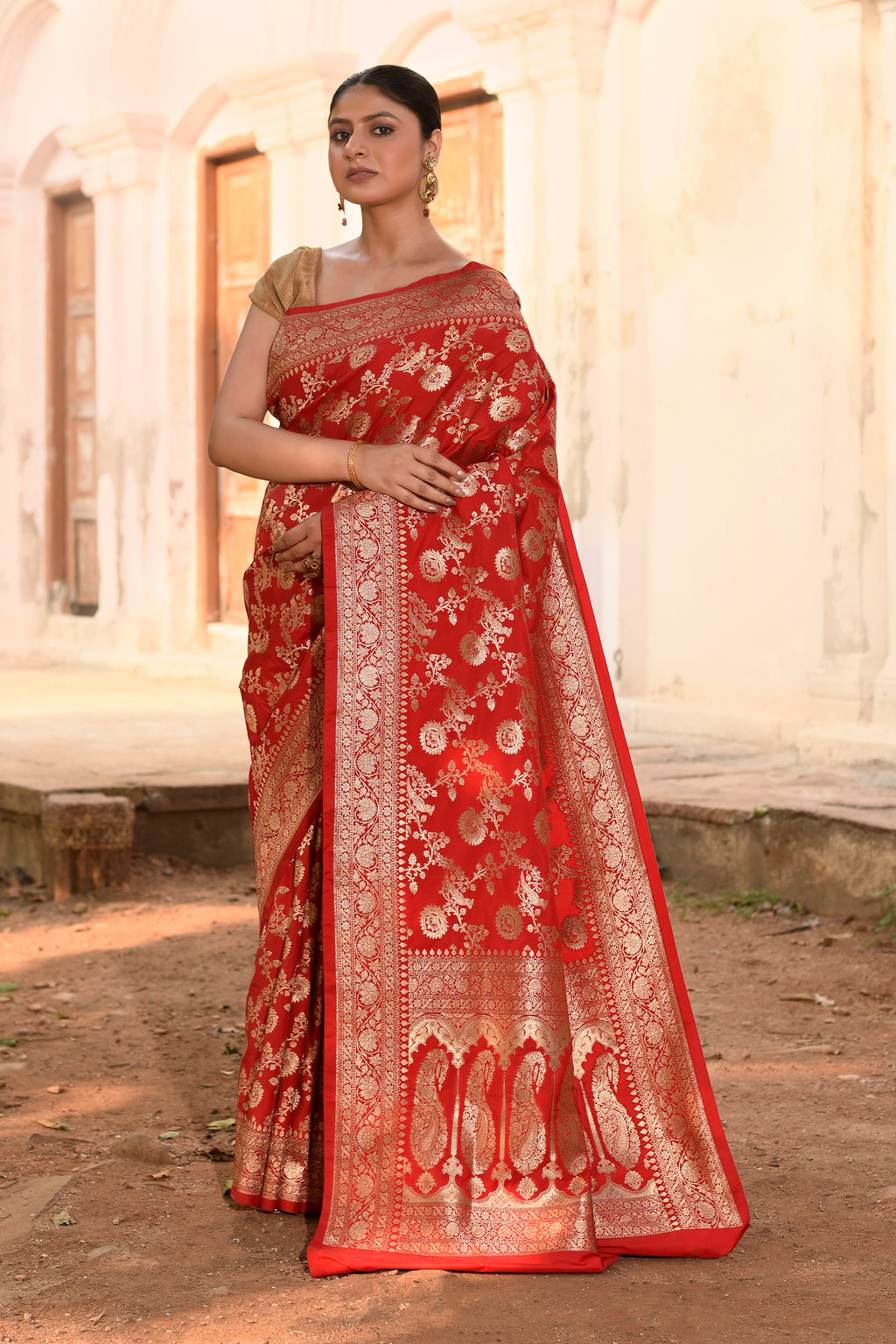 Red Handwoven Banarasi Soft Silk Saree