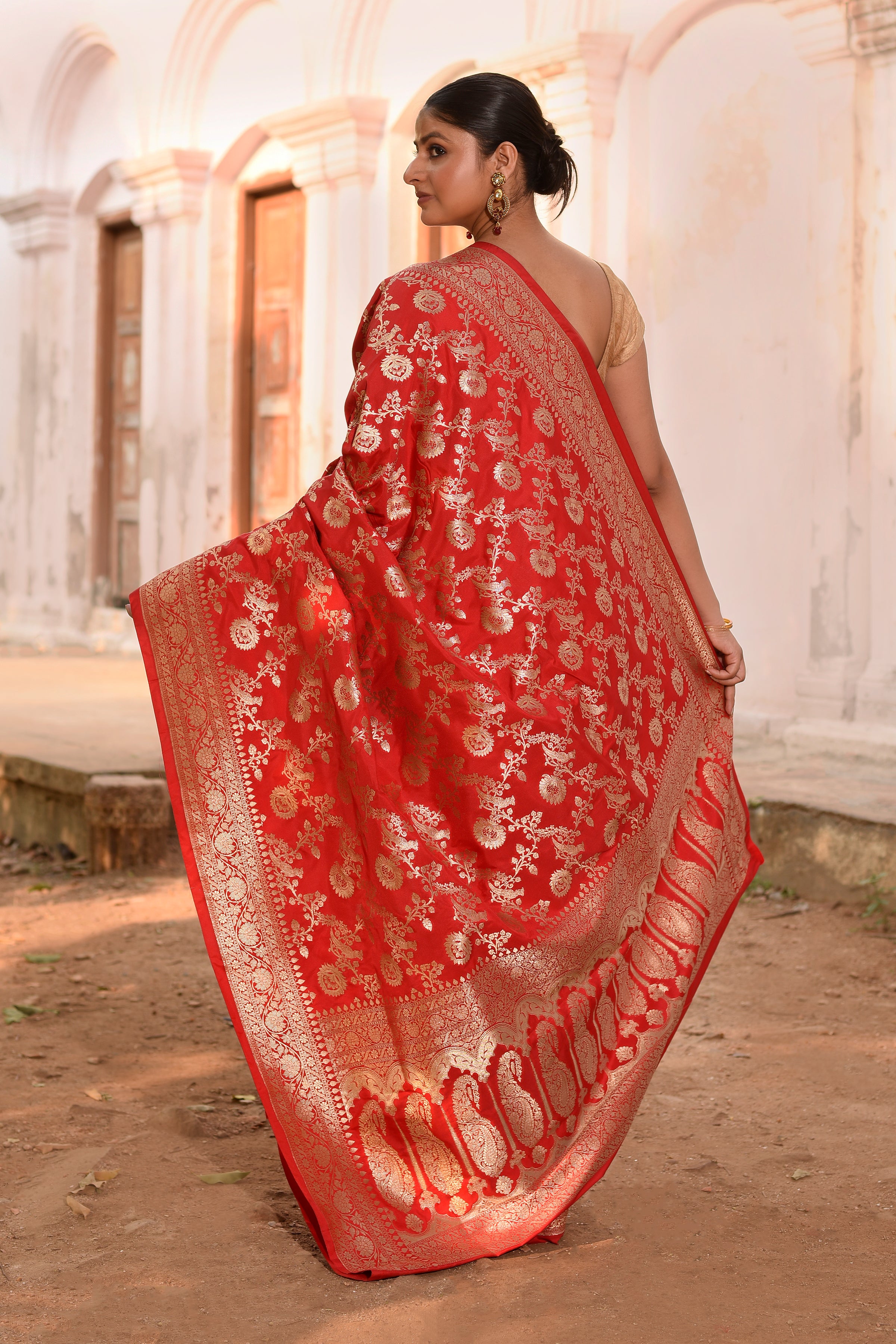 Red Handwoven Banarasi Soft Silk Saree