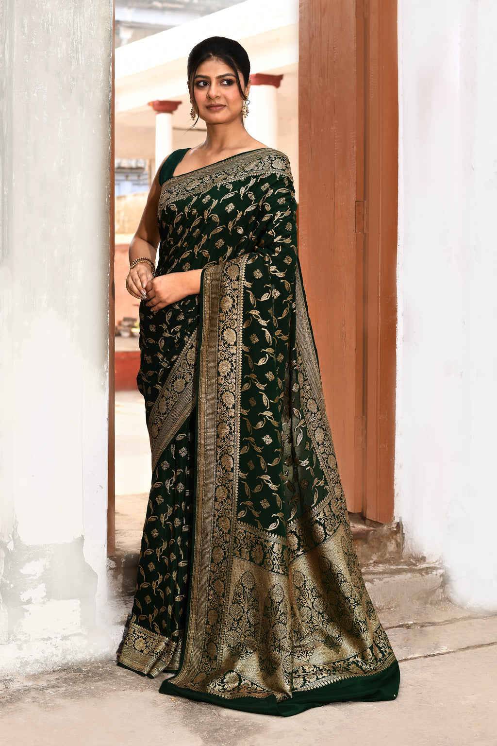 Elegant Dark Green Banarasi Crape Chiffon Silk Saree