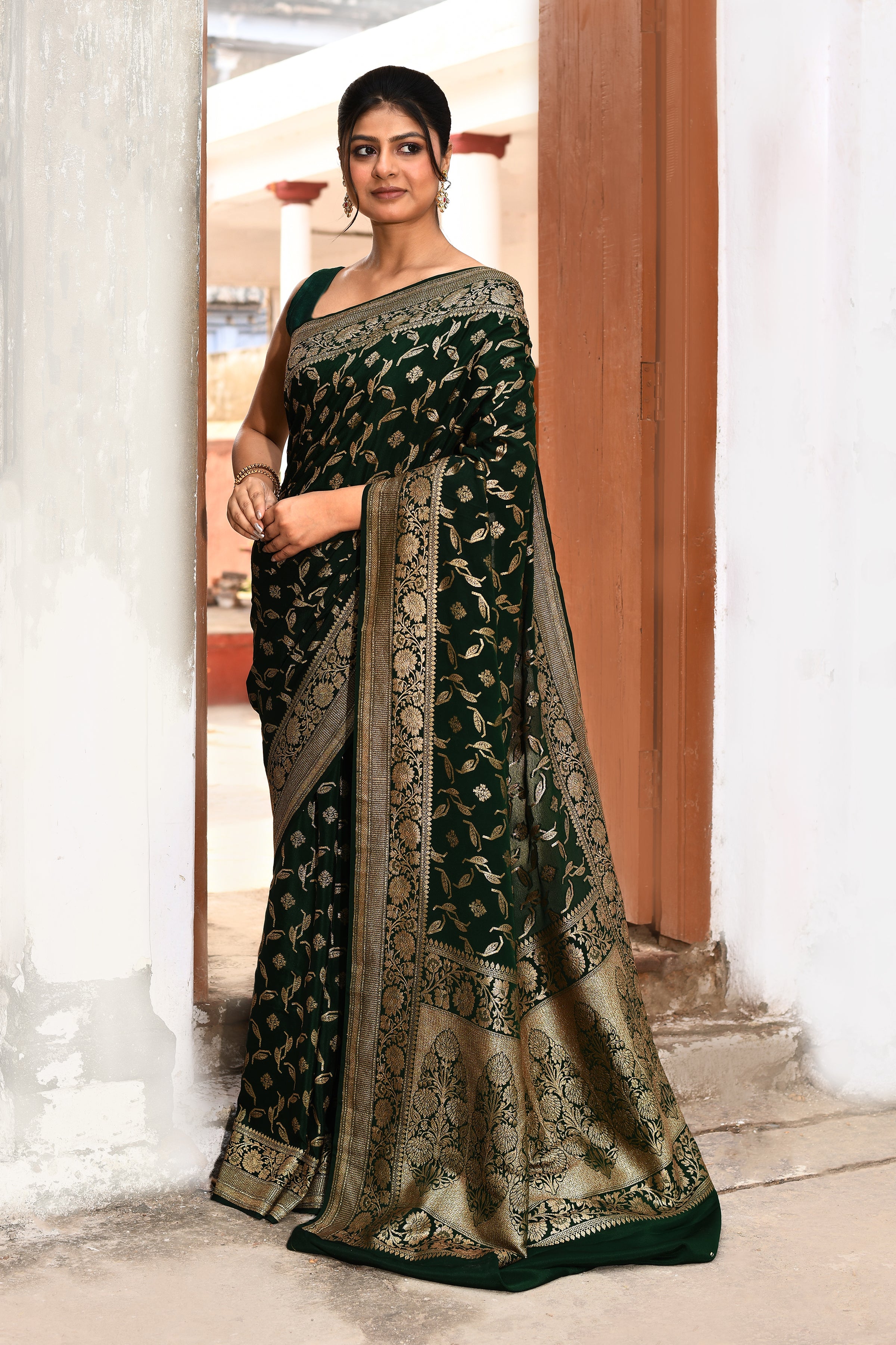 Elegant Dark Green Banarasi Crape Chiffon Silk Saree