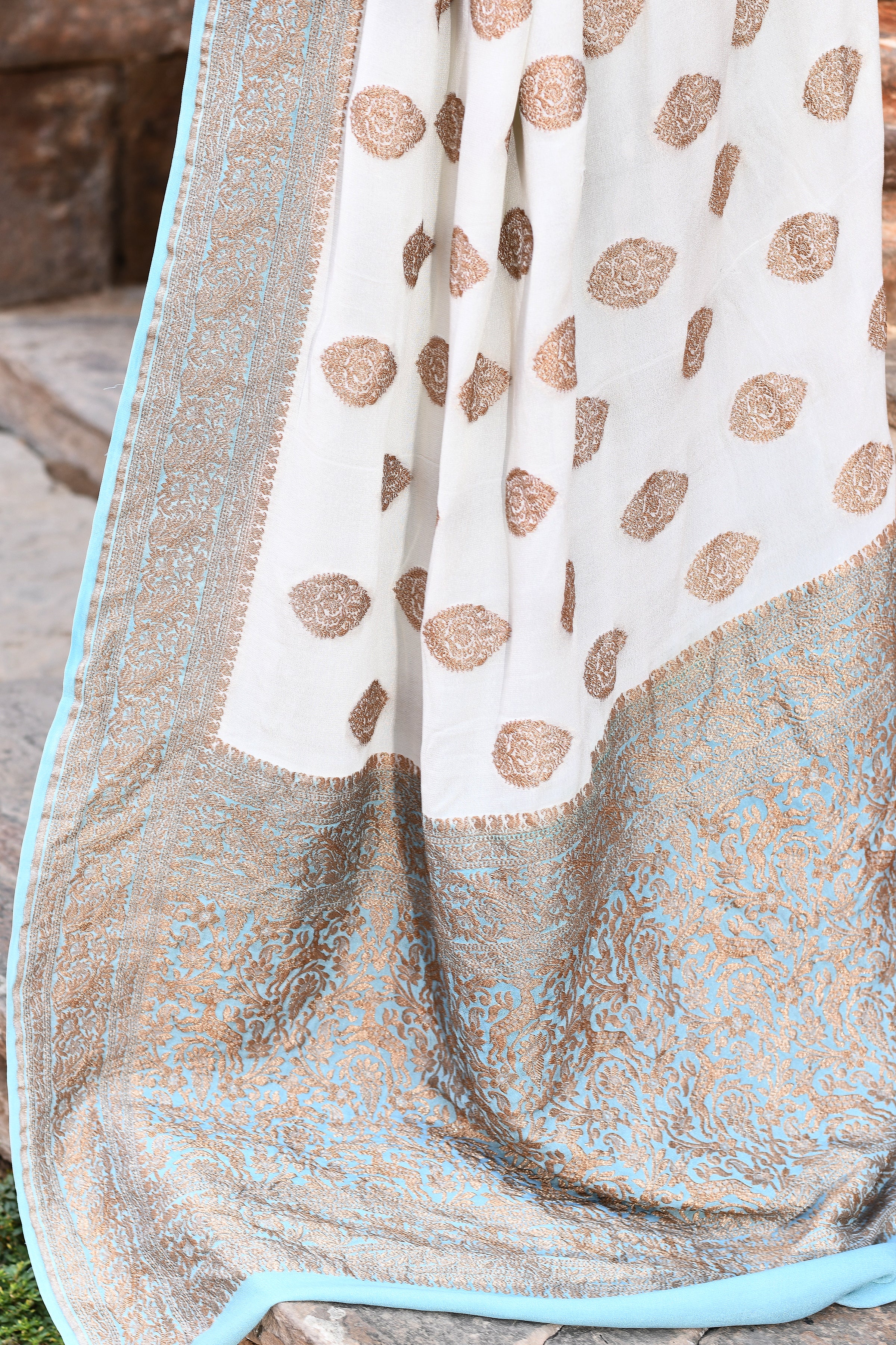 Ivory White Banarasi Crape Chiffon Silk Saree