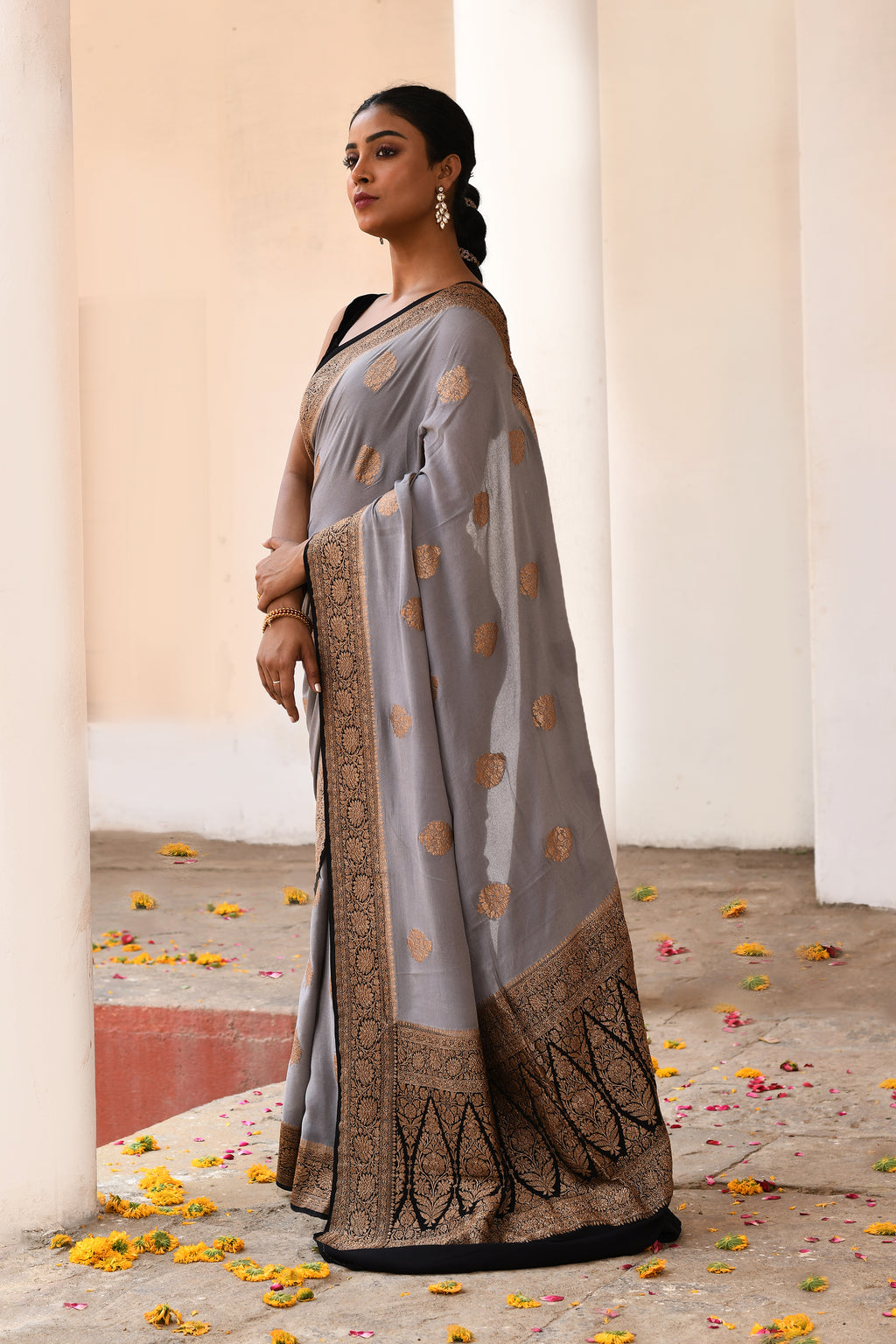 Elegant Grey Banarasi Crape Chiffon Silk Saree