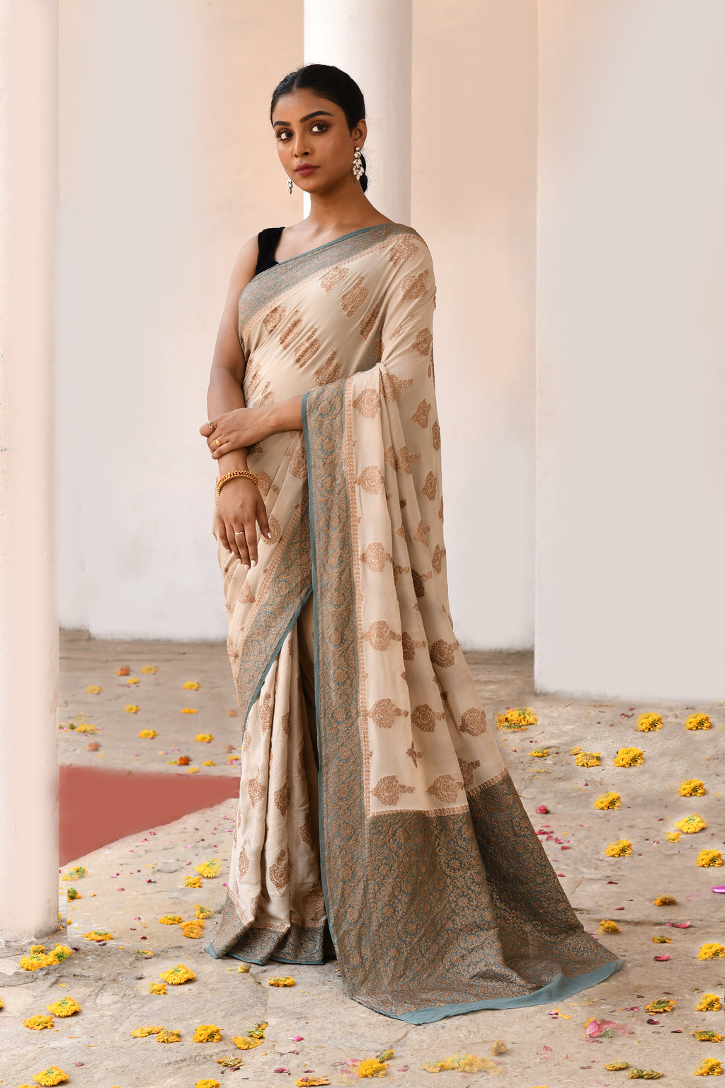 Ivory Banarasi Crape Chiffon Silk Saree