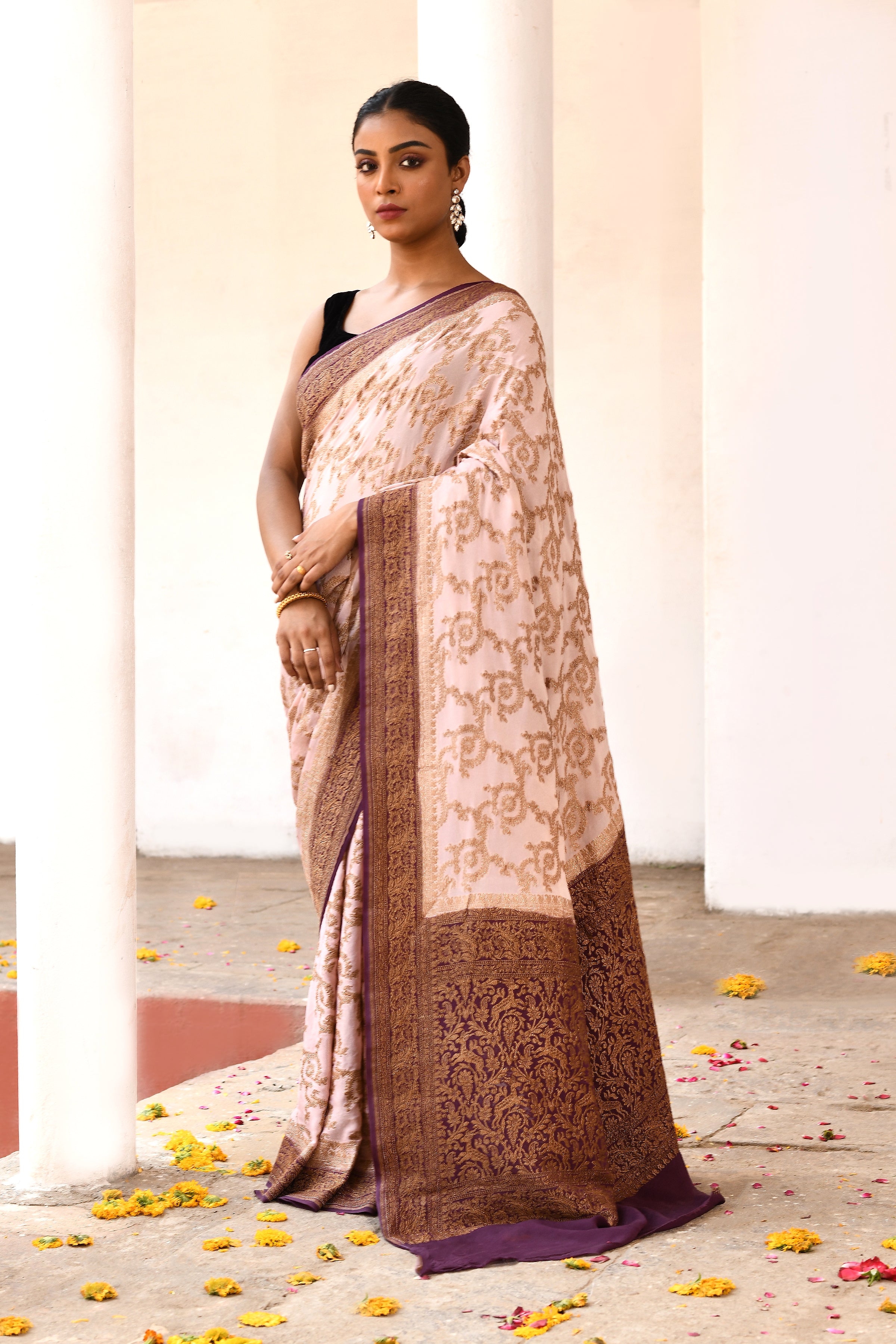 Ivory Handwoven Banarasi Crape Chiffon Silk Saree