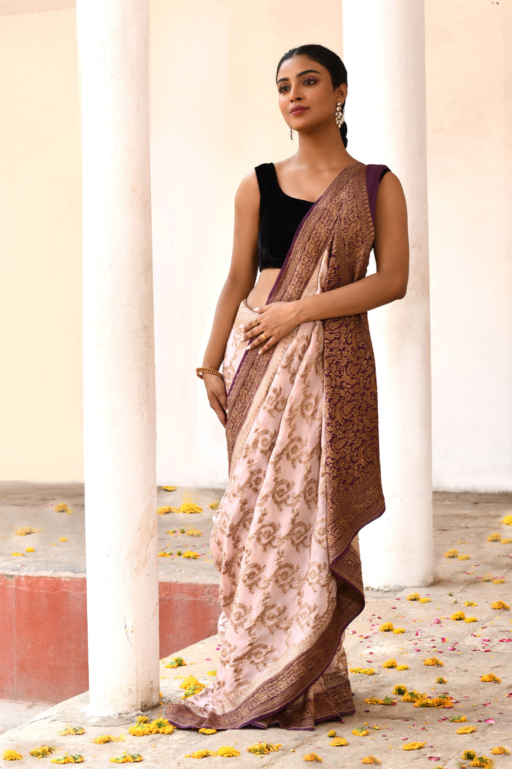 Ivory Handwoven Banarasi Crape Chiffon Silk Saree