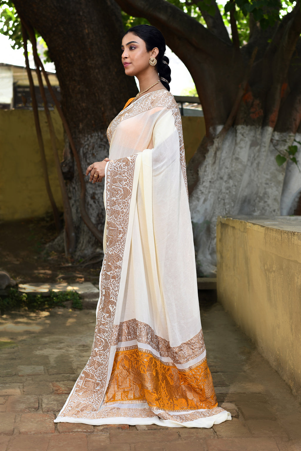 Cream Banarasi Crape Chiffon Silk Saree
