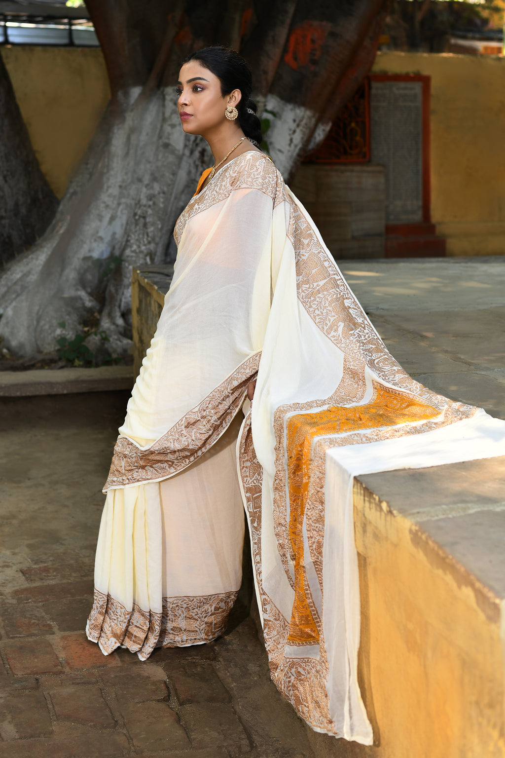 Cream Banarasi Crape Chiffon Silk Saree