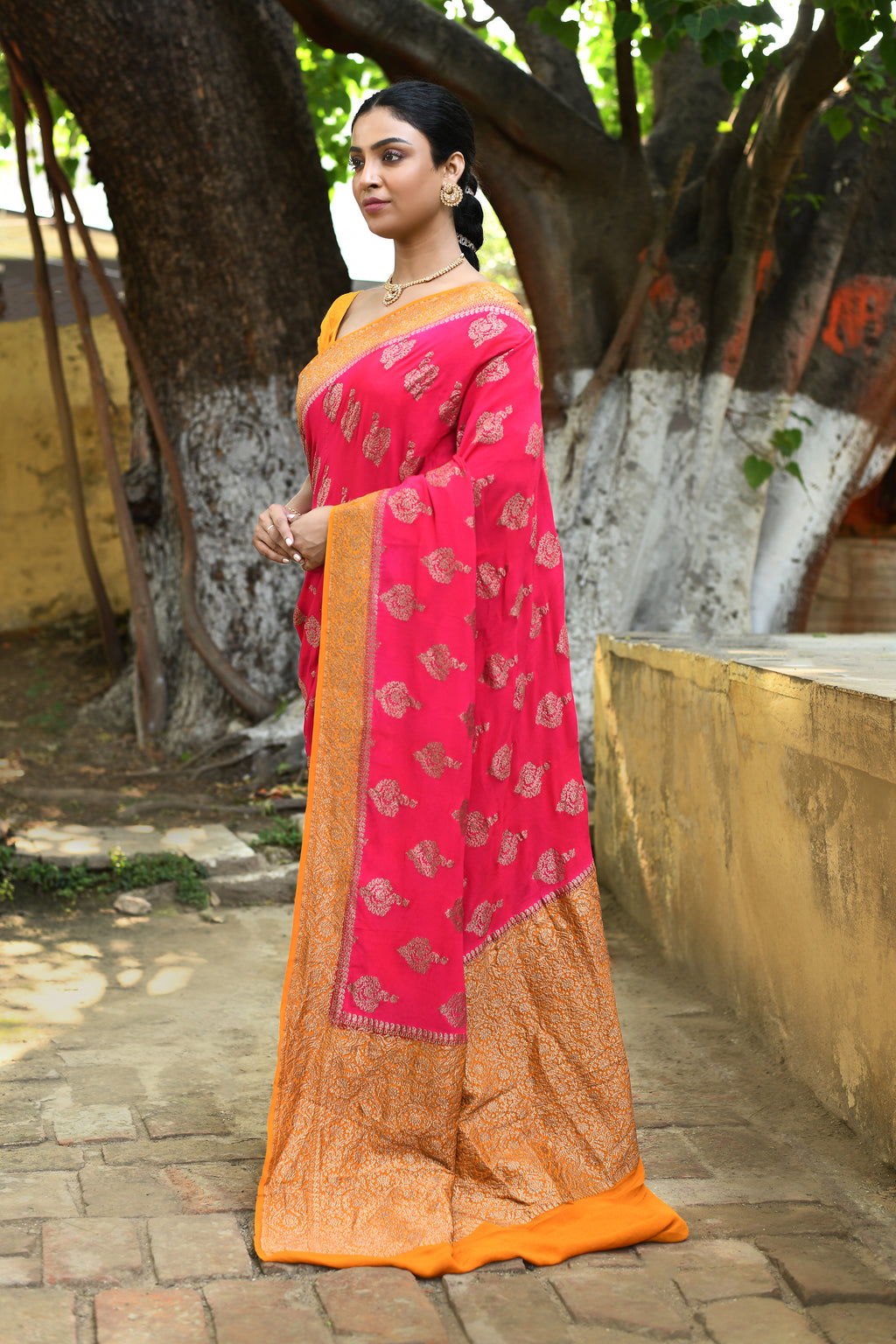 Bright Pink Banarasi Crape Chiffon Silk Saree