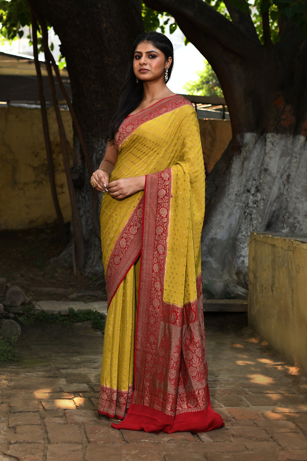 Yellow Handwoven Banarasi Crape Chiffon Silk Saree