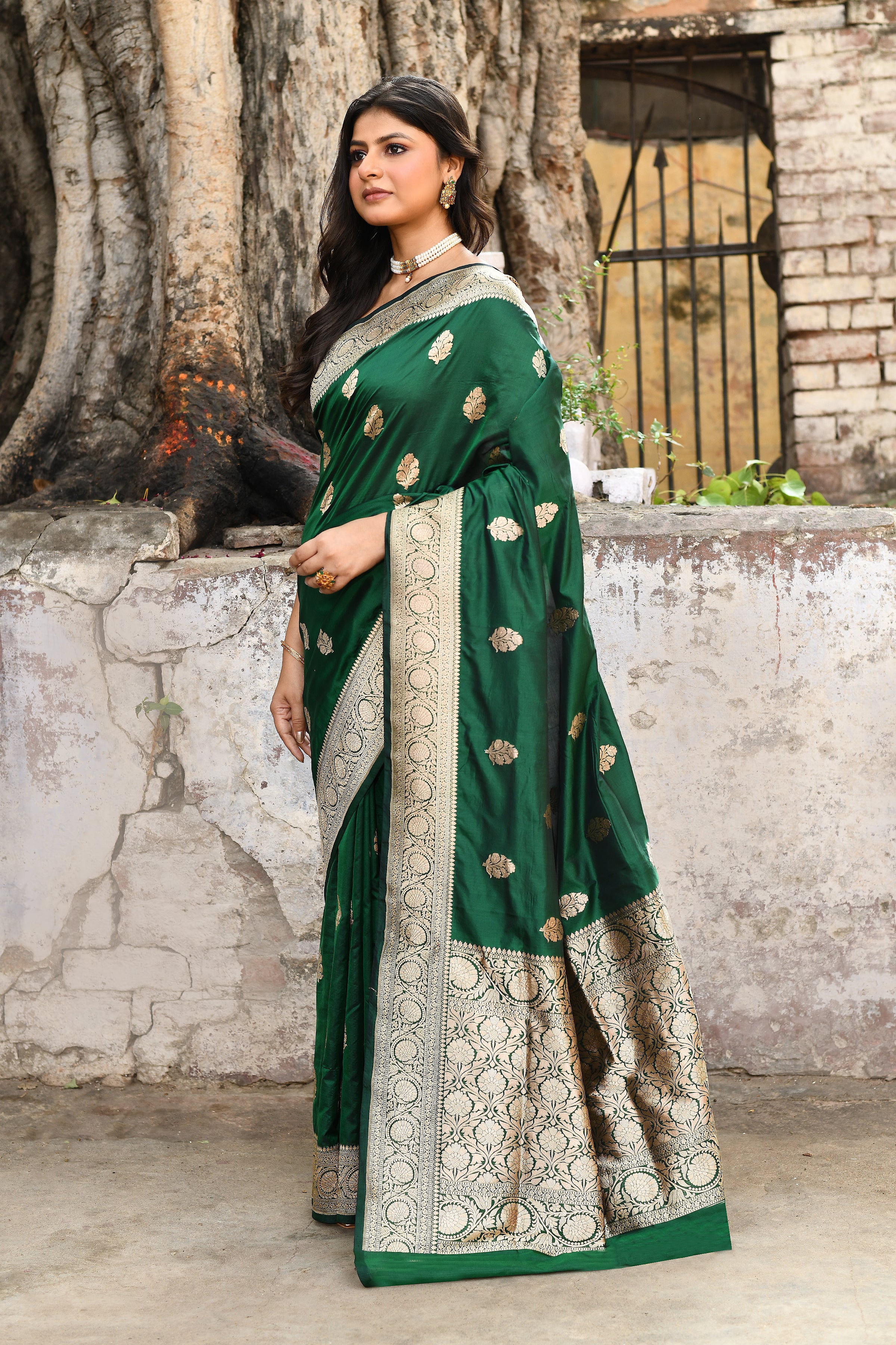 Handwoven Emerald Green Banarasi Katan Silk Saree