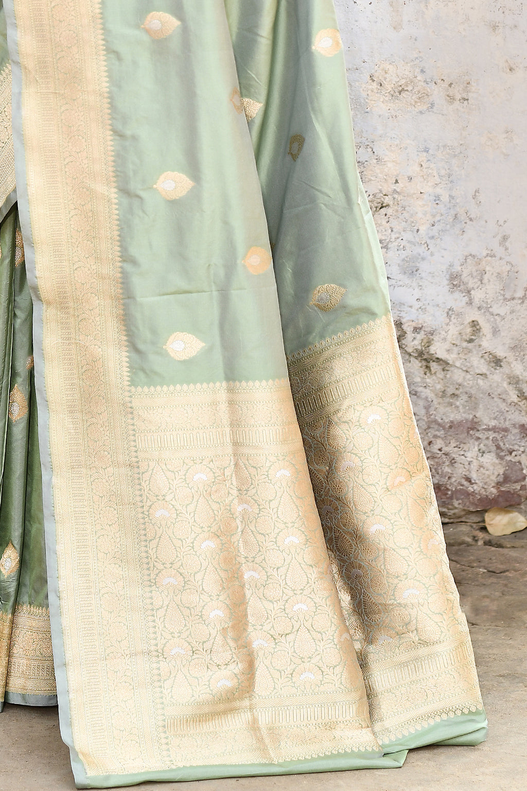 Handwoven Aqua Green Banarasi Katan Silk Saree