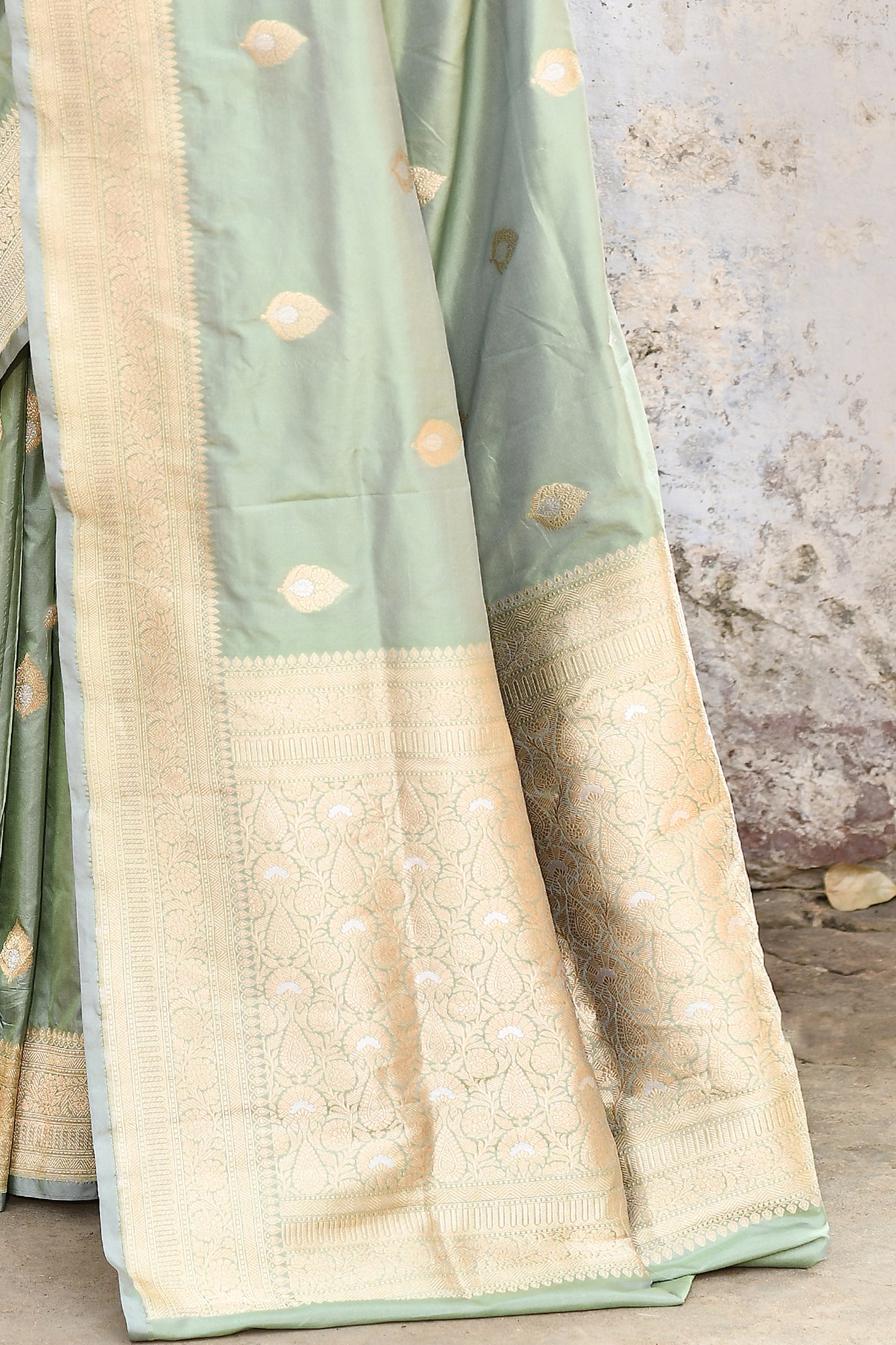 Handwoven Aqua Green Banarasi Katan Silk Saree