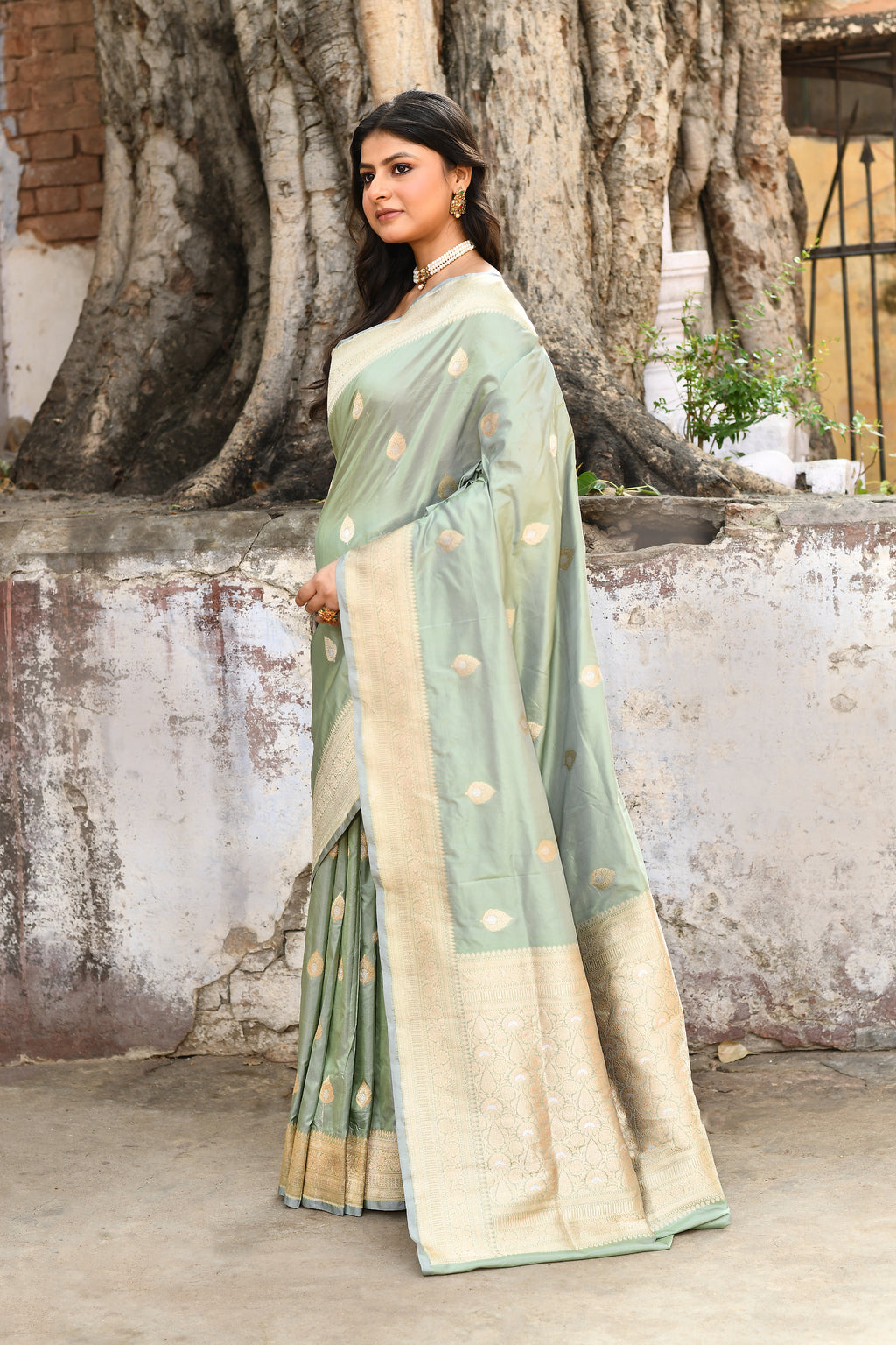 Handwoven Aqua Green Banarasi Katan Silk Saree