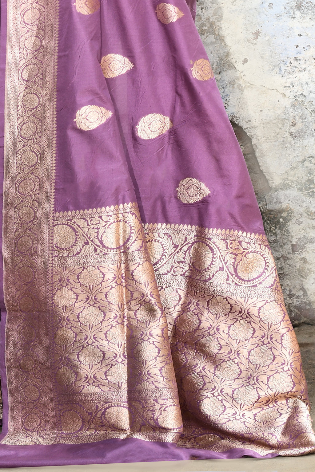 Handwoven Lavender Banarasi Katan Silk Saree