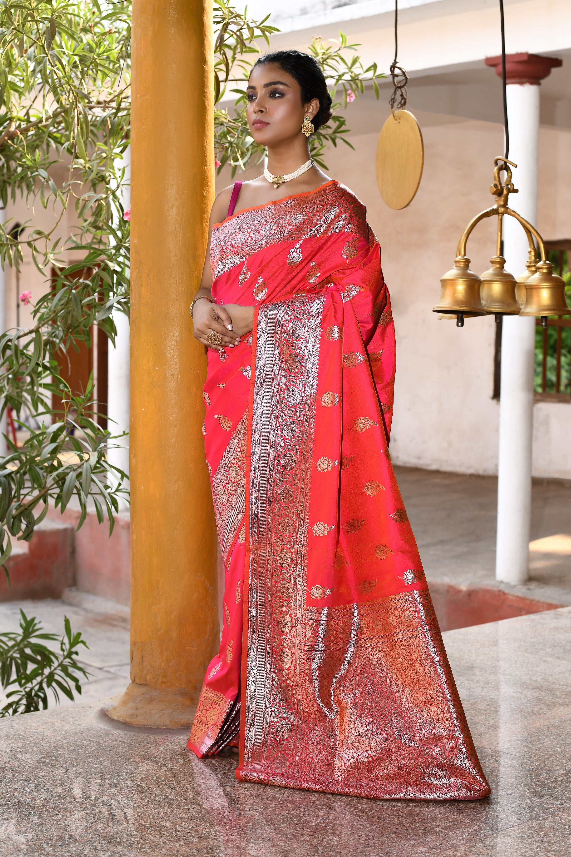 Handwoven Hot Pink Pure Banarasi Soft Silk Saree