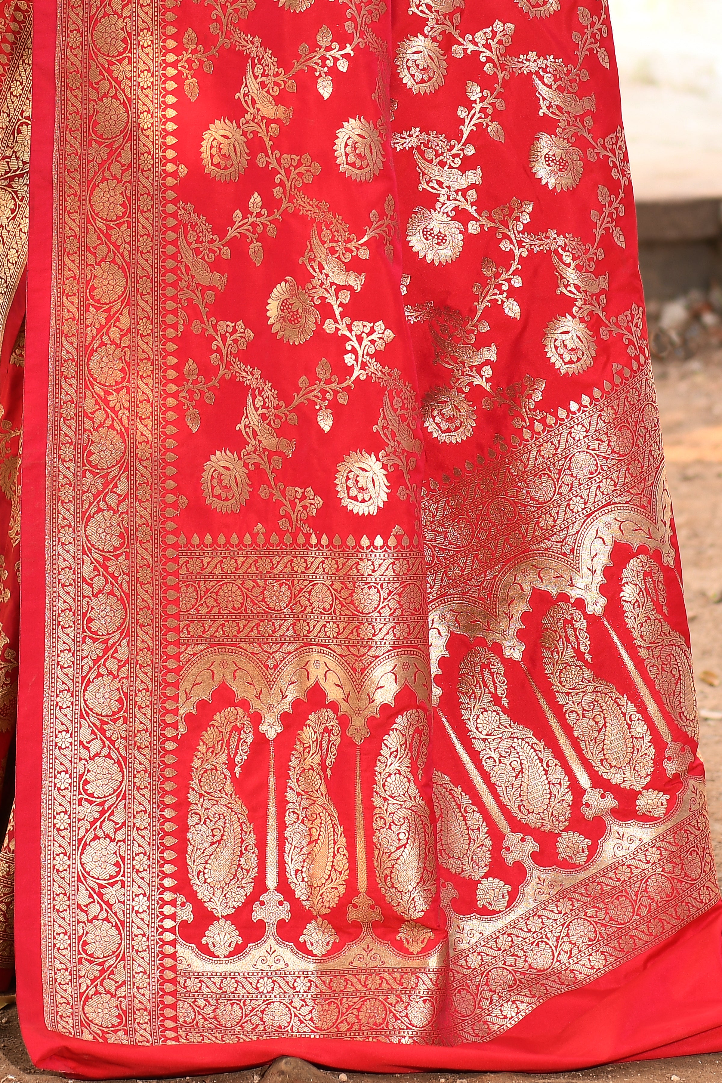 Handwoven Red Banarasi Soft Silk Saree