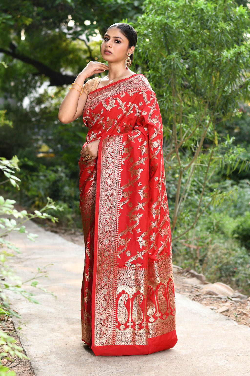 Handwoven Red Banarasi Soft Silk Saree