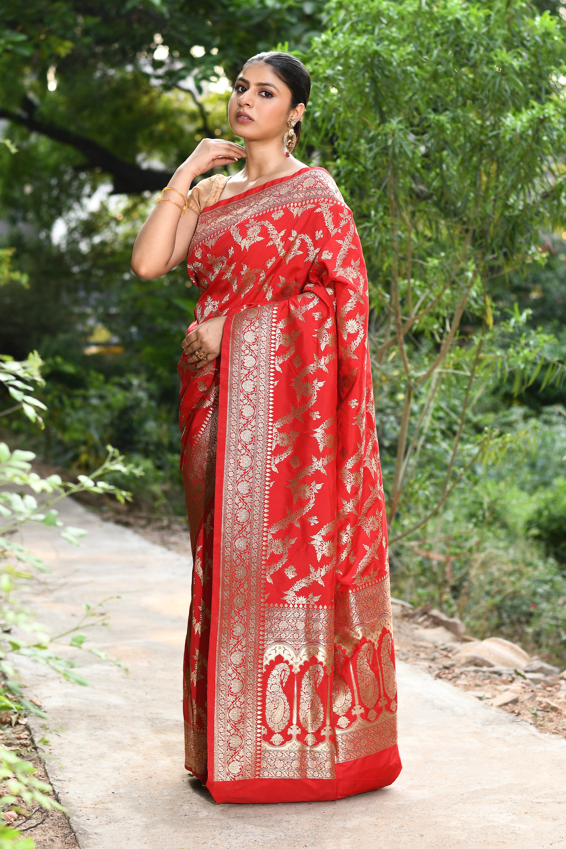 Handwoven Red Banarasi Soft Silk Saree