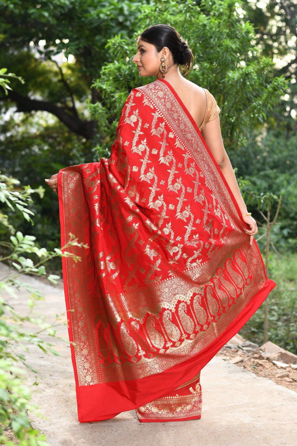 Handwoven Red Banarasi Soft Silk Saree