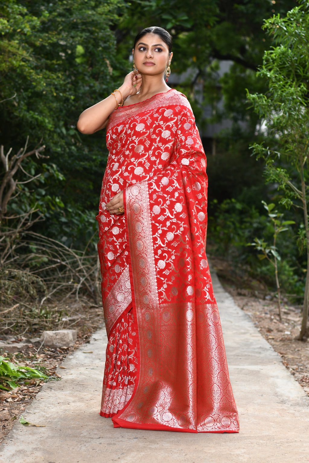 Handwoven Red Banarasi Soft Silk Saree