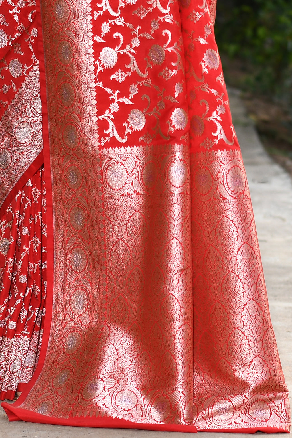 Handwoven Red Banarasi Soft Silk Saree