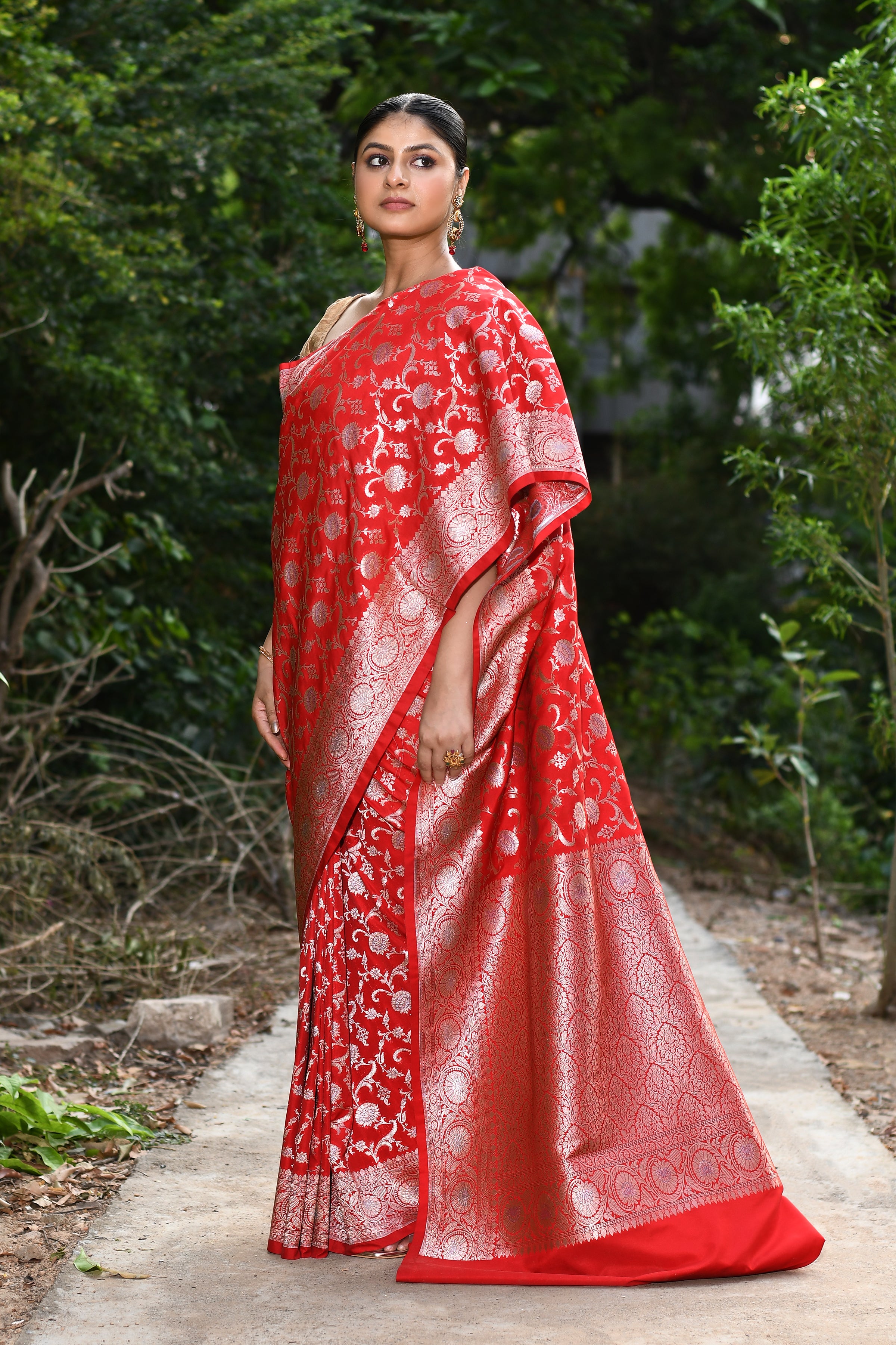Handwoven Red Banarasi Soft Silk Saree