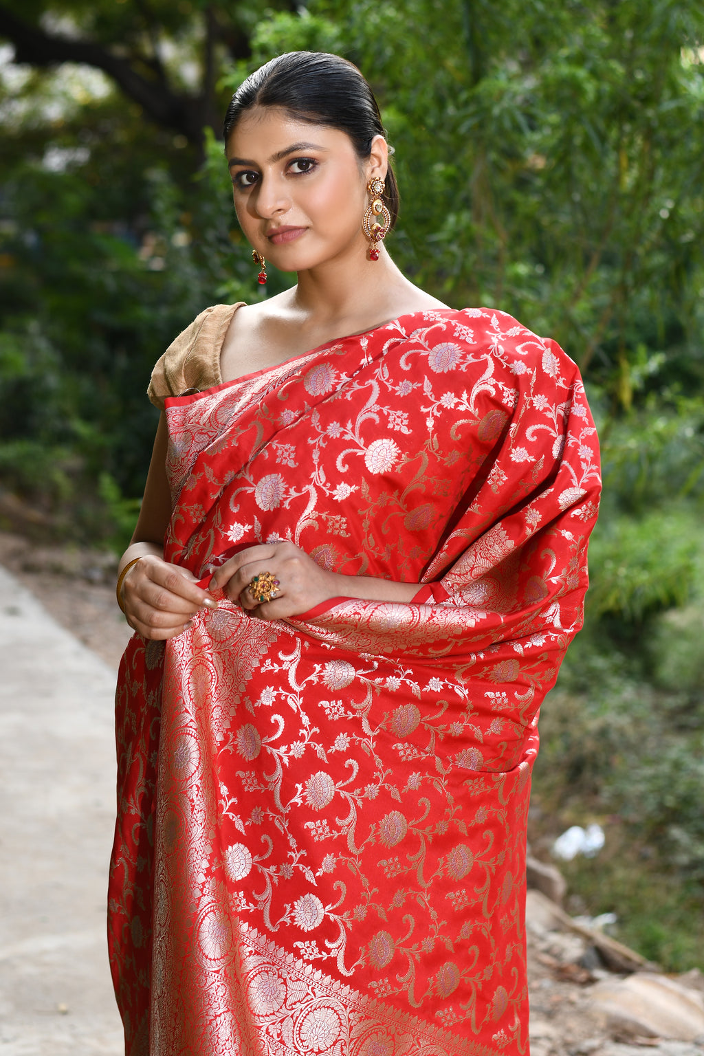Handwoven Red Banarasi Soft Silk Saree