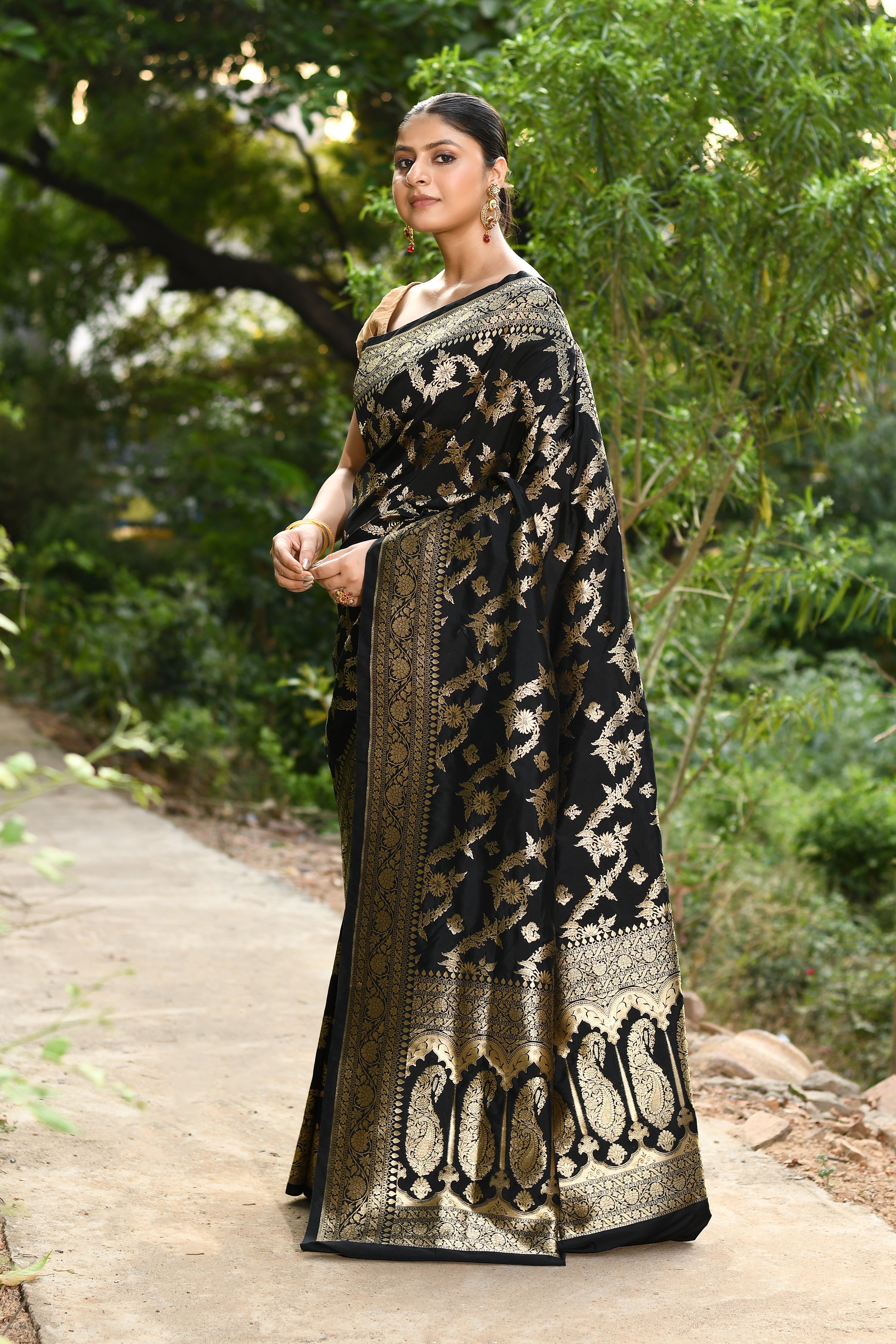 Handwoven Black Banarasi Soft Silk Saree