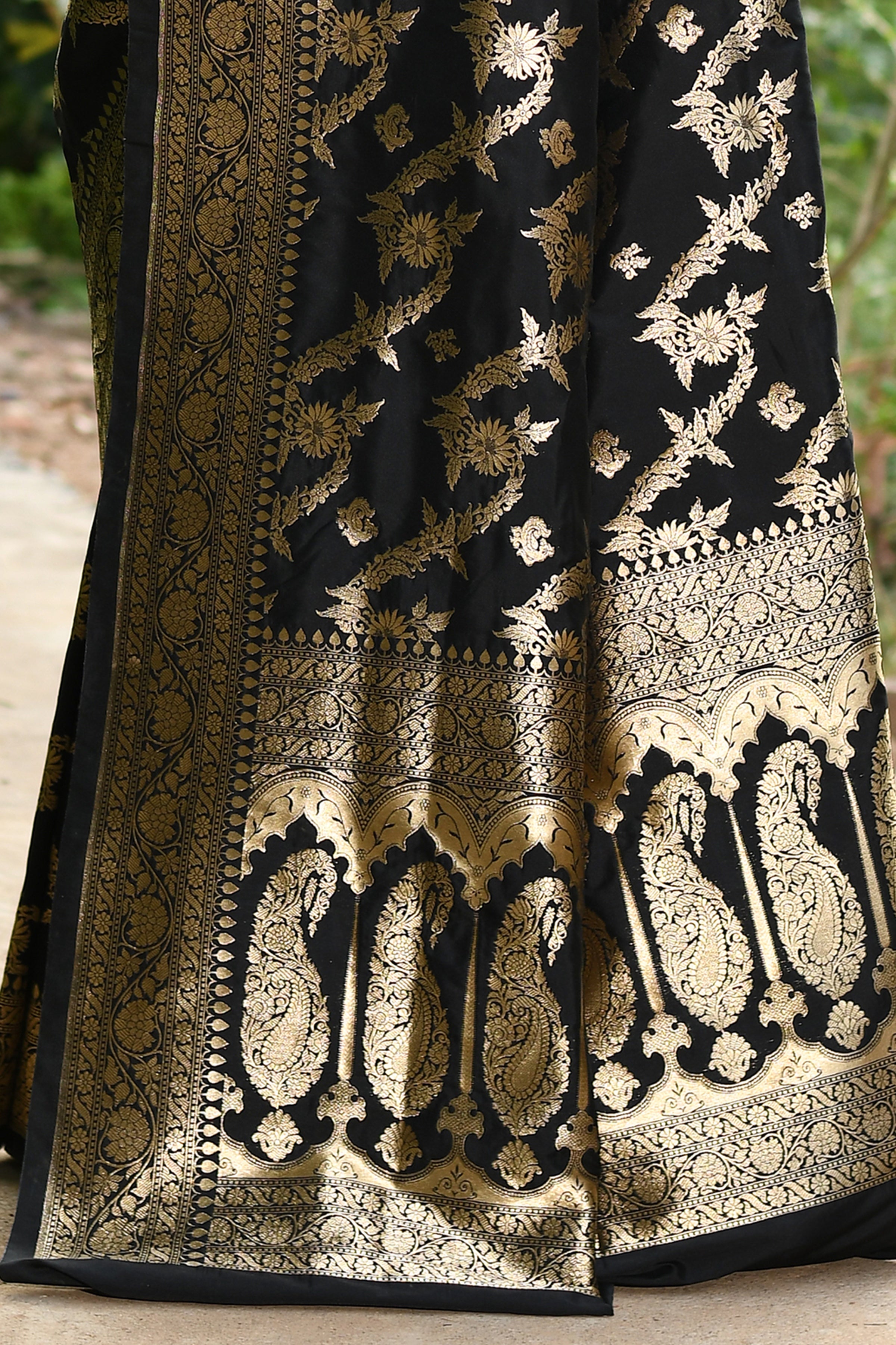 Handwoven Black Banarasi Soft Silk Saree