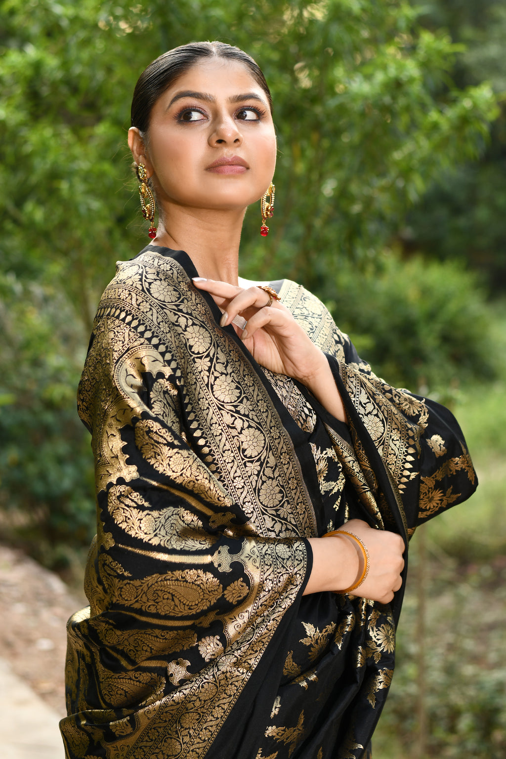 Handwoven Black Banarasi Soft Silk Saree